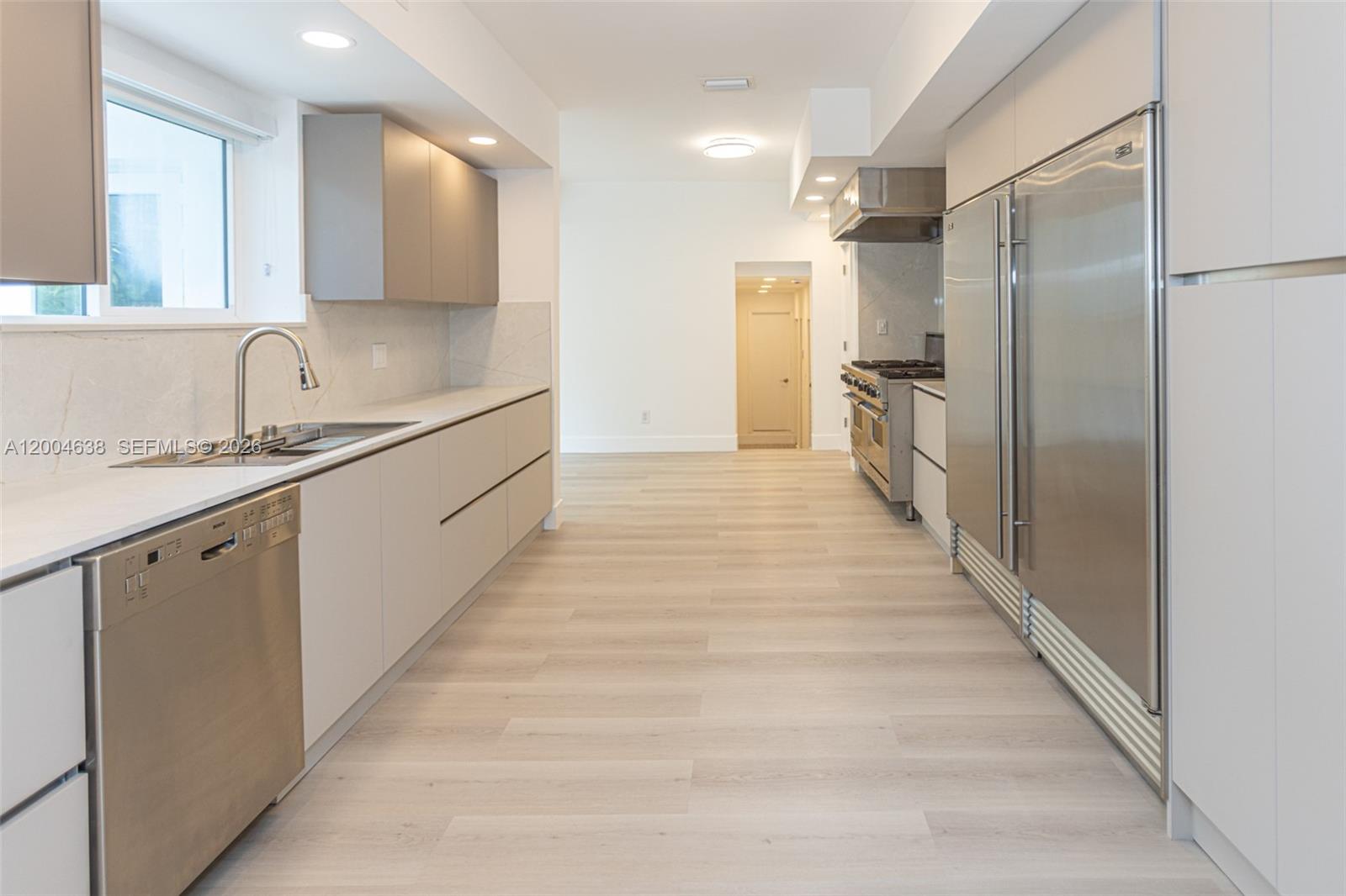 BISCAYNE POINT - Residential