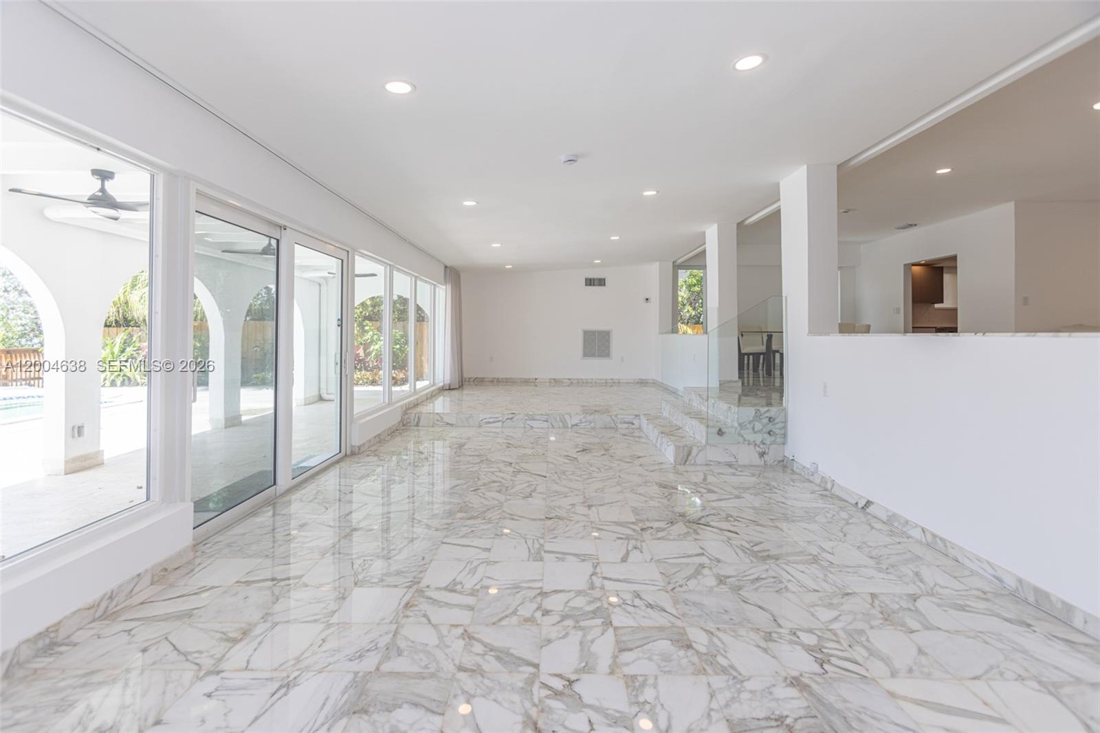 BISCAYNE POINT - Residential