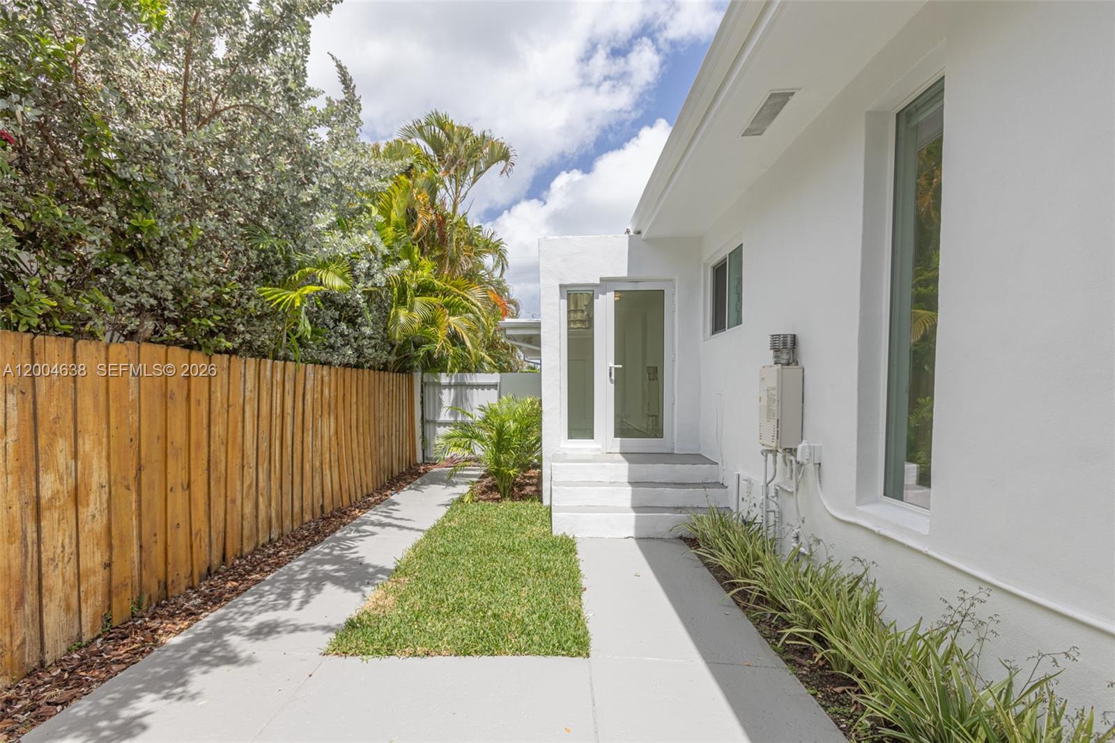BISCAYNE POINT - Residential