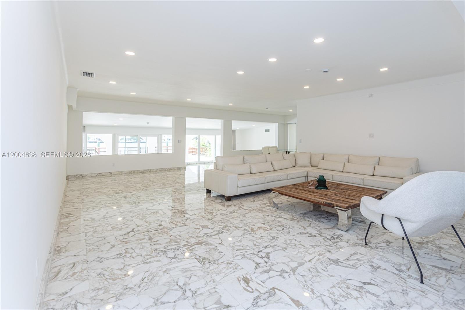 BISCAYNE POINT - Residential