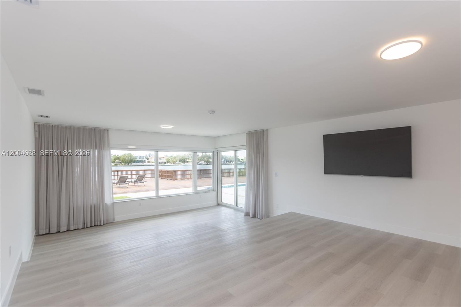 BISCAYNE POINT - Residential