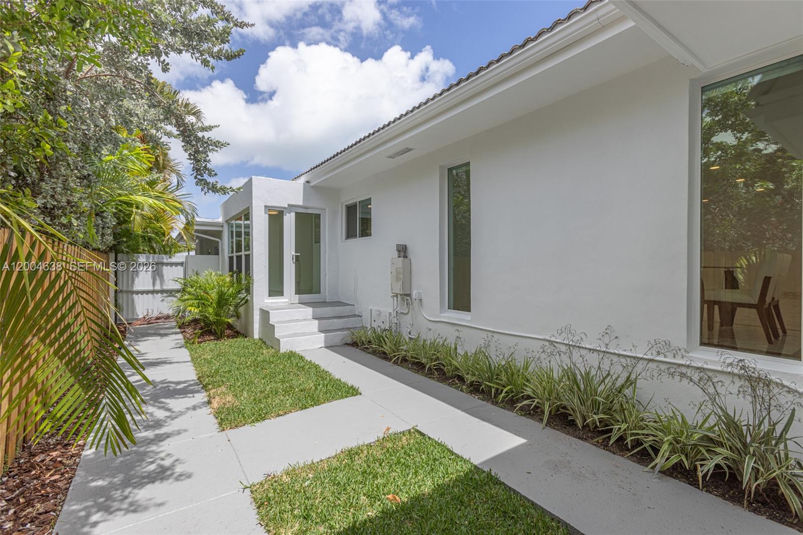 BISCAYNE POINT - Residential