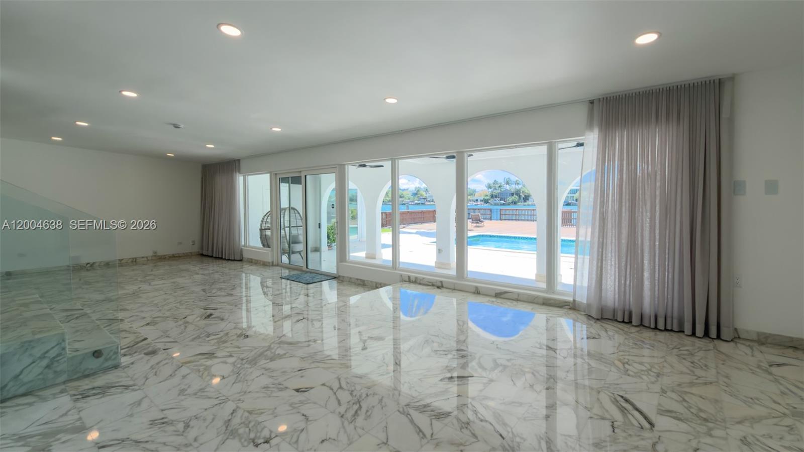 BISCAYNE POINT - Residential