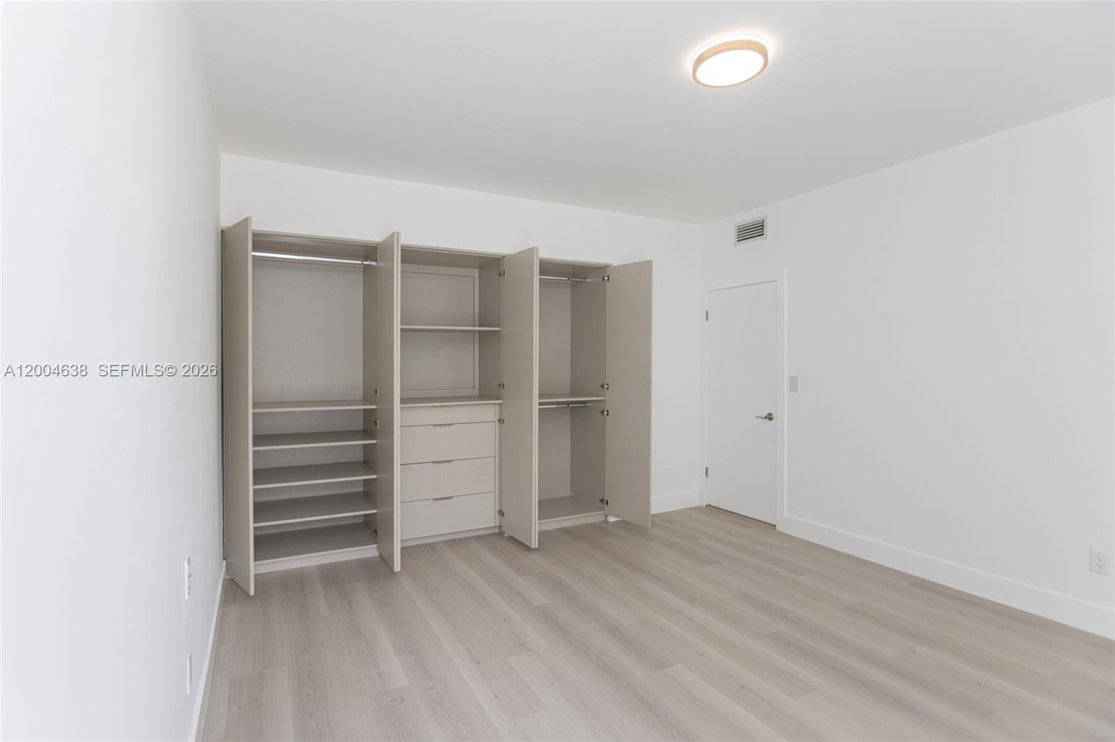 BISCAYNE POINT - Residential