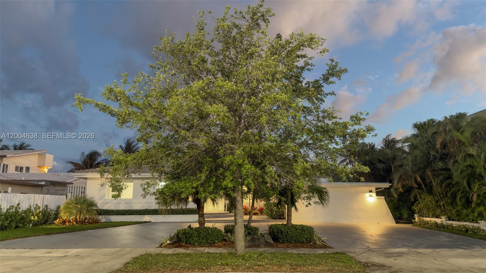 BISCAYNE POINT - Residential