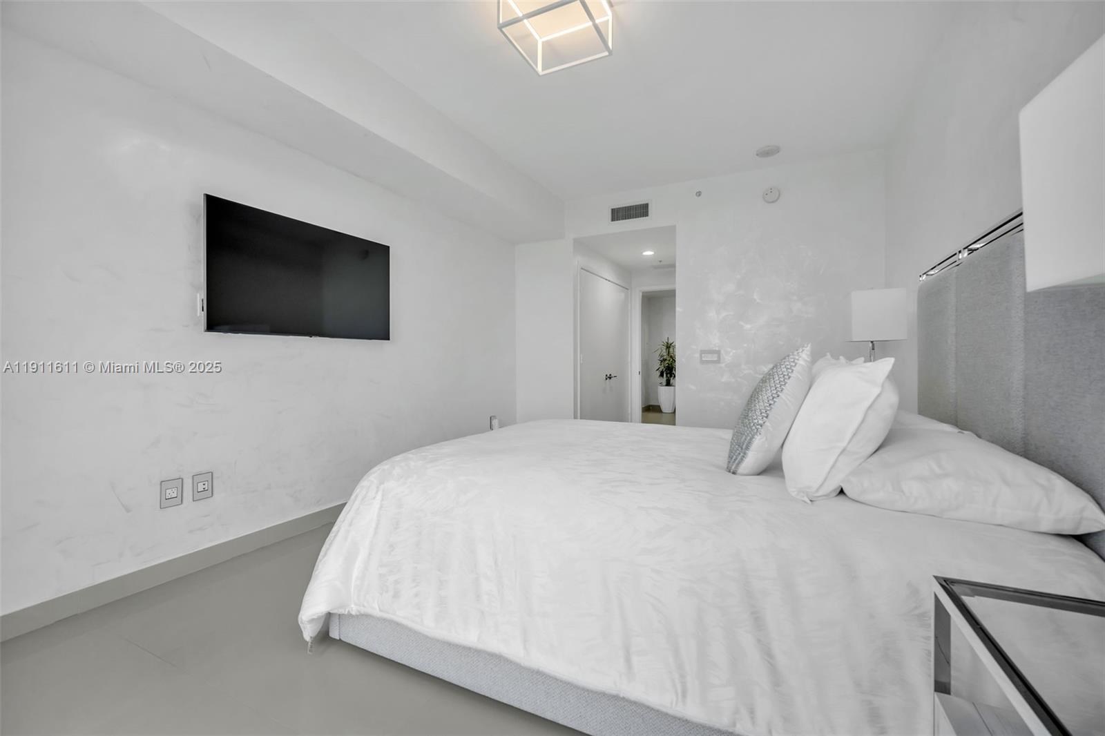 MARINA PALMS RESIDENCES N - Residential