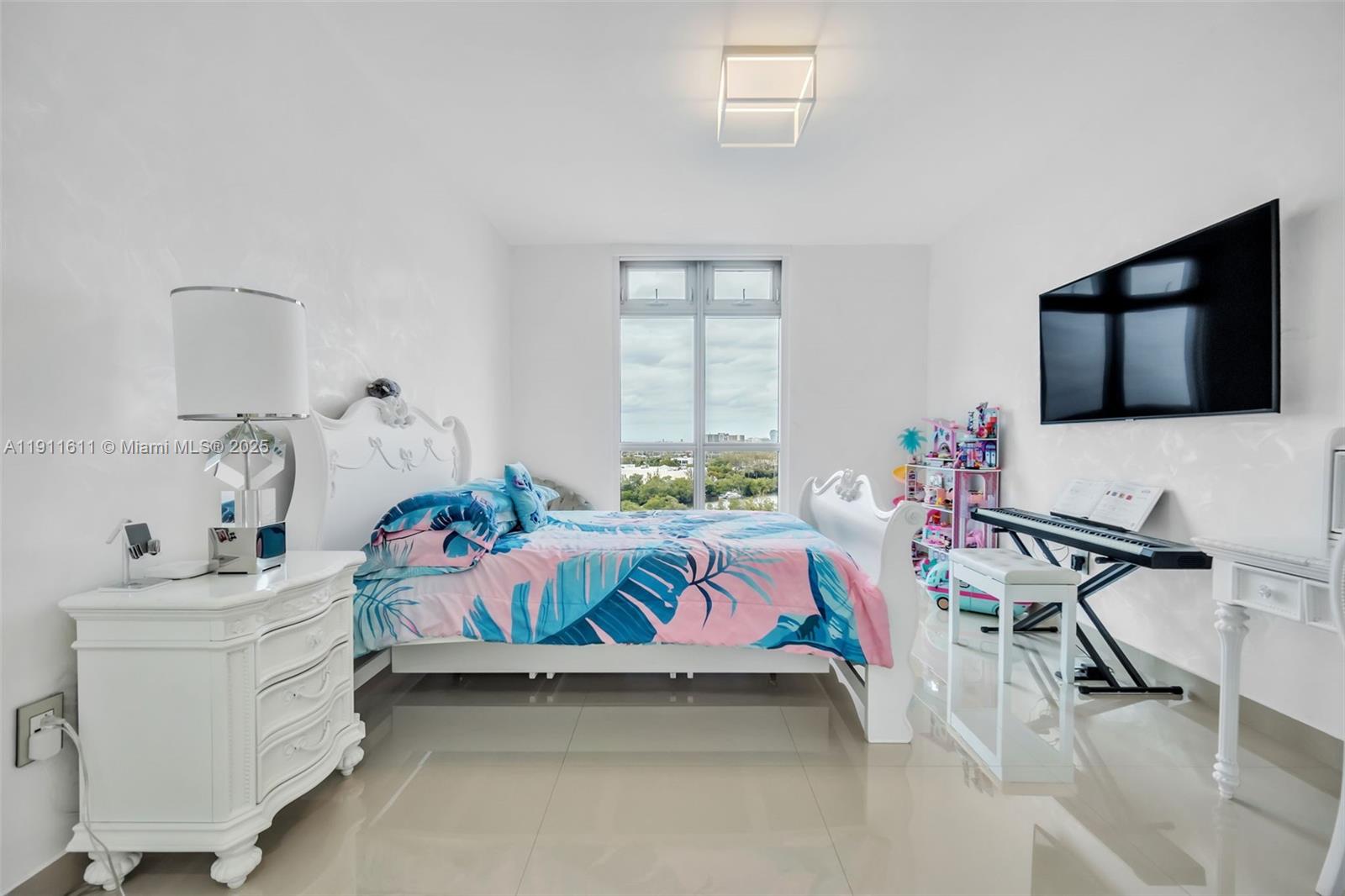 MARINA PALMS RESIDENCES N - Residential