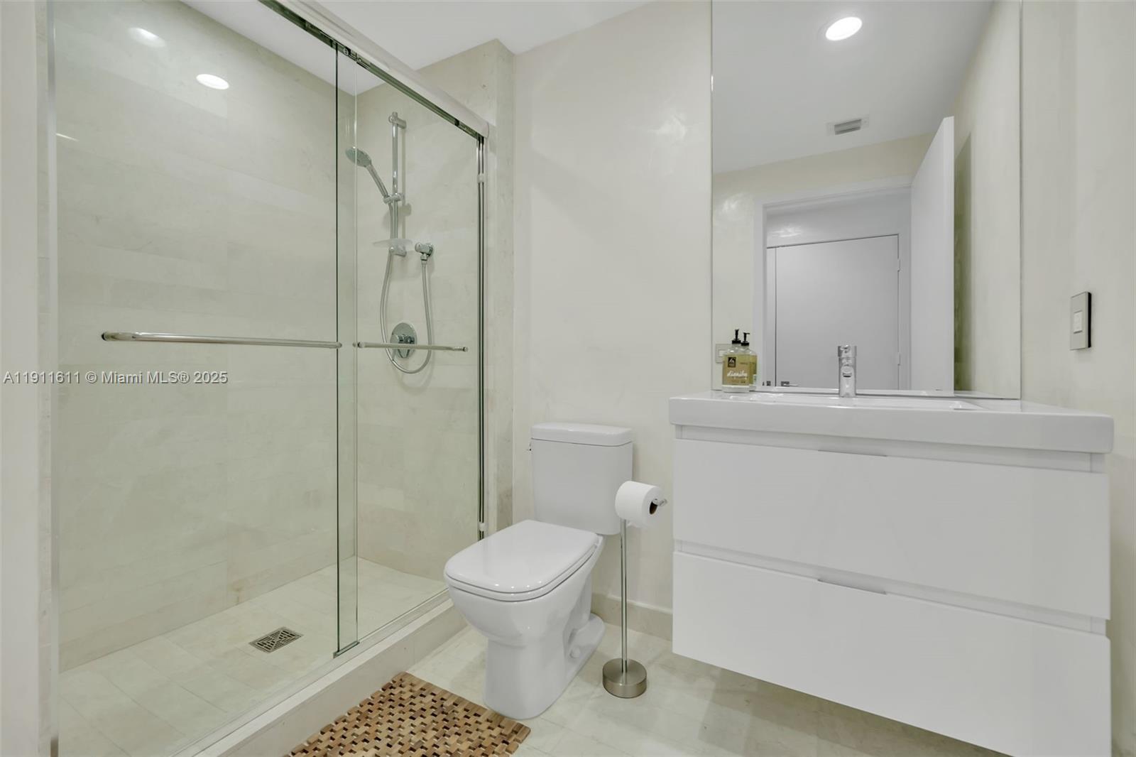 MARINA PALMS RESIDENCES N - Residential