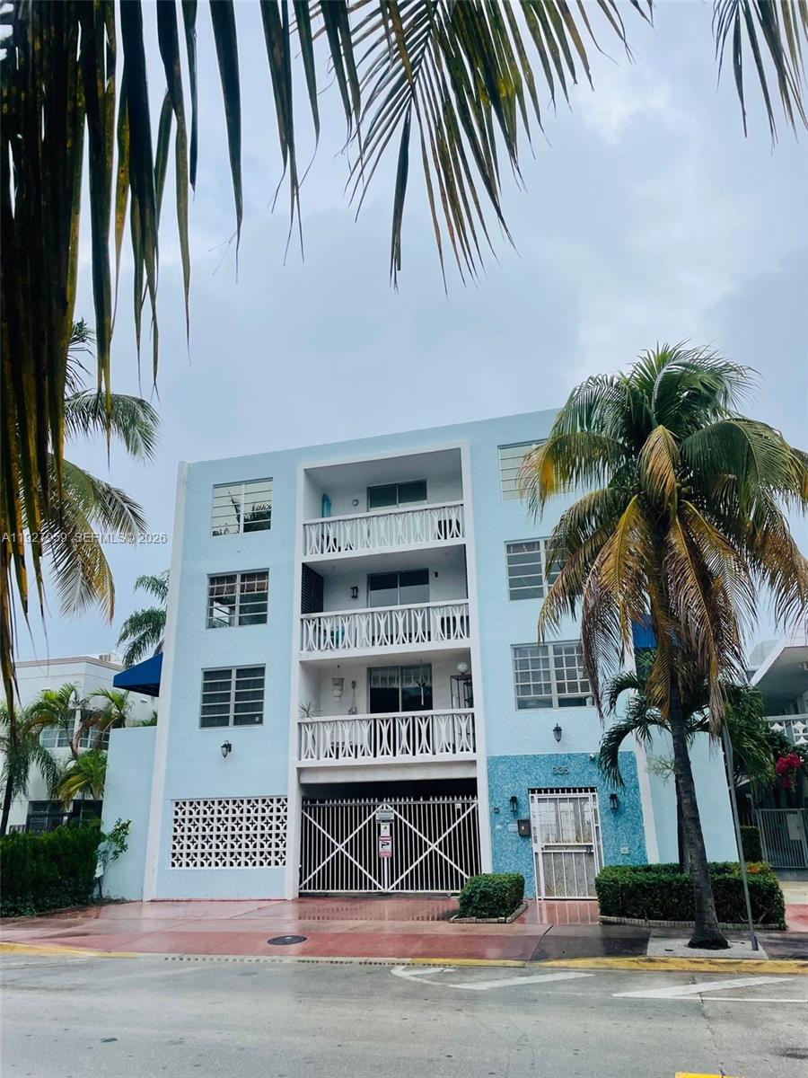 Spacious one-bedroom, one-bathroom residence located in the most prestigious area of Miami Beach.
Featuring brand-new air conditioning in both the bedroom and living room, a new refrigerator and stove, and fresh paint throughout, this property is being sold fully furnished, offering a turnkey opportunity for immediate occupancy or investment. 
All special assessments have been paid in full for major building improvements, including a new elevator, upgraded fire safety system, electrical system.