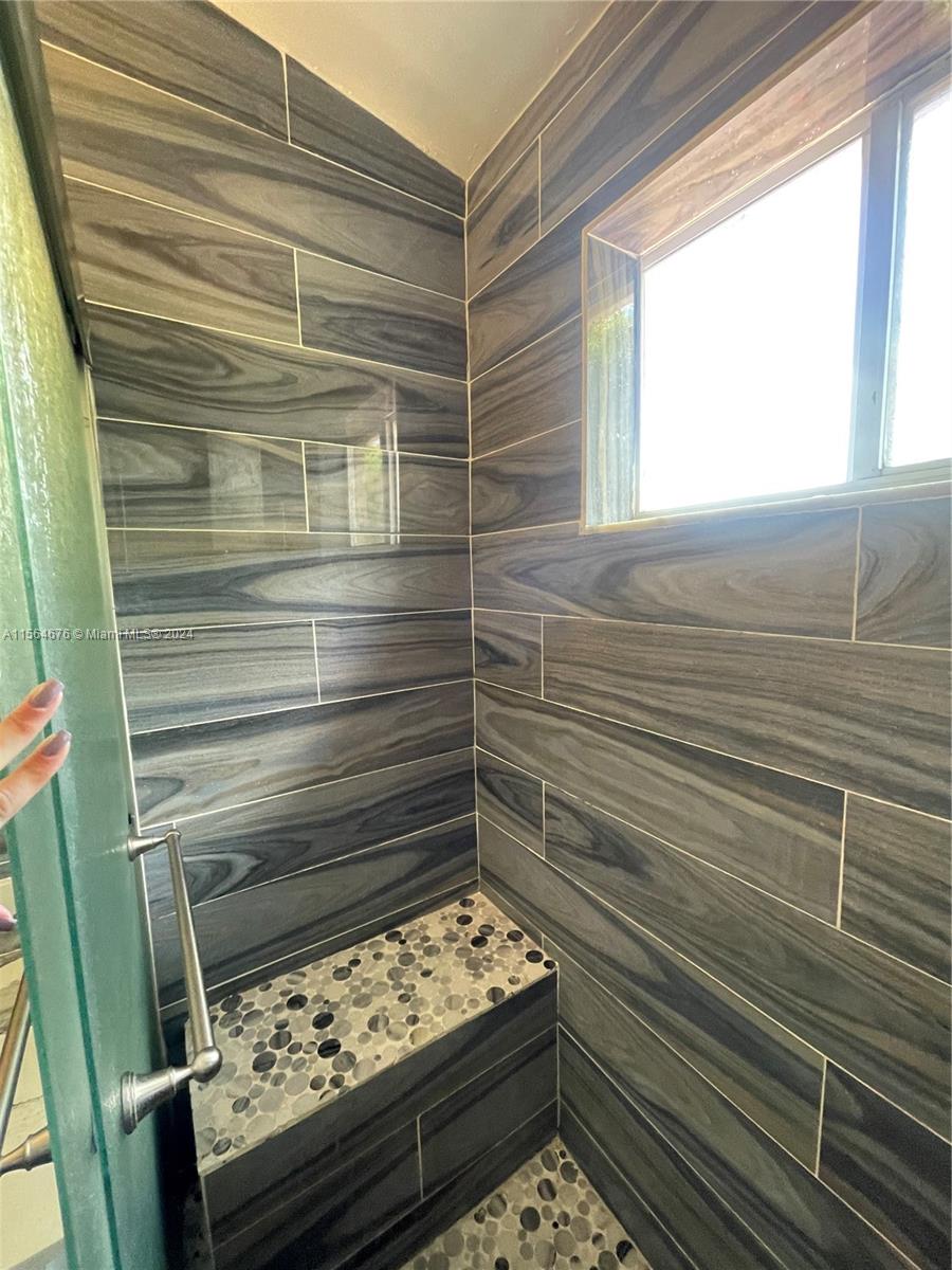 WEITZER SERENA LAKES TOWN - Residential Lease
