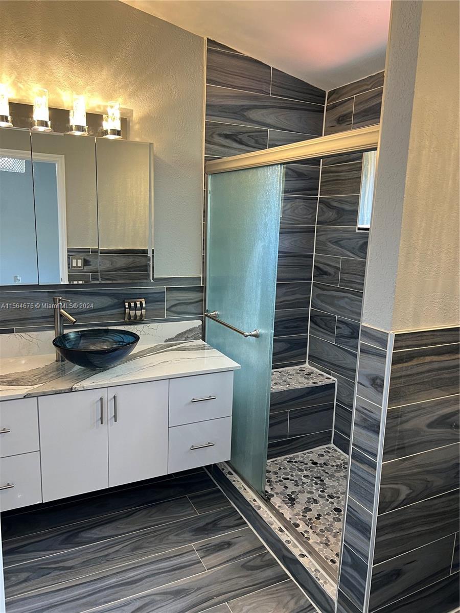 WEITZER SERENA LAKES TOWN - Residential Lease