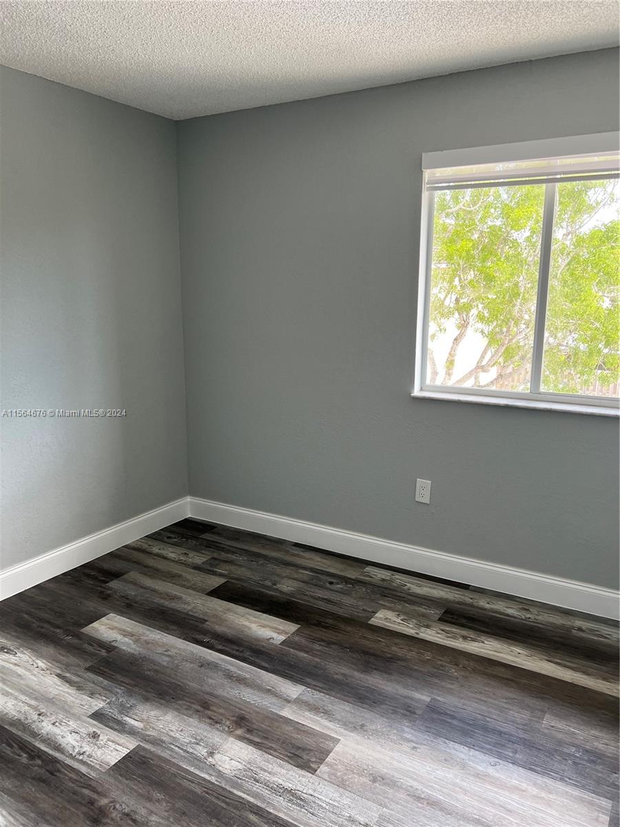 WEITZER SERENA LAKES TOWN - Residential Lease