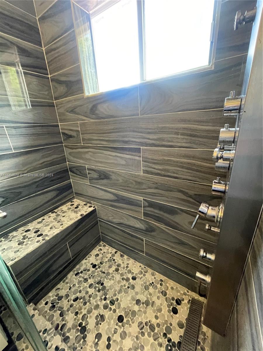 WEITZER SERENA LAKES TOWN - Residential Lease