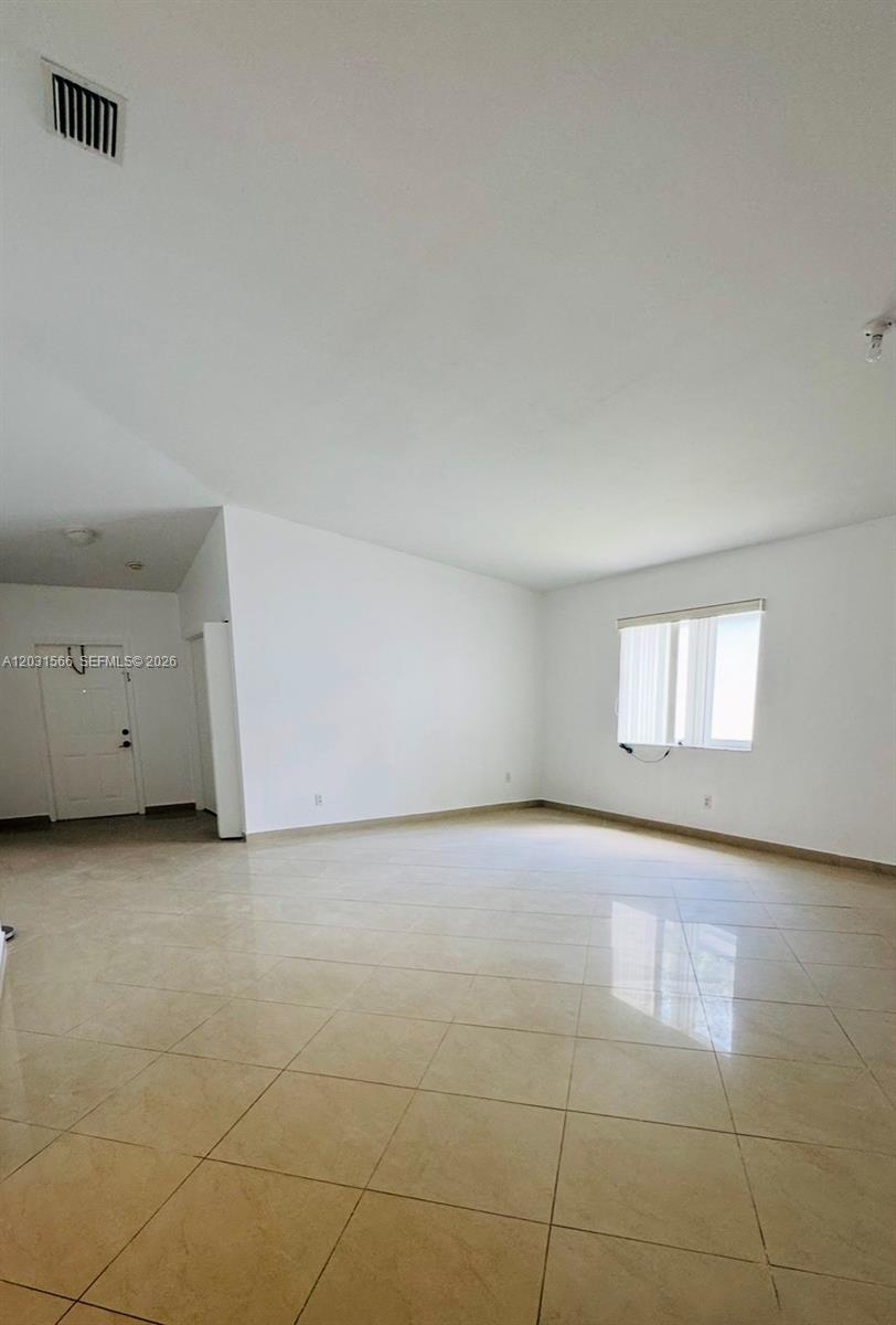 CENTEX-REPLAT OF A PORTIO - Residential Lease