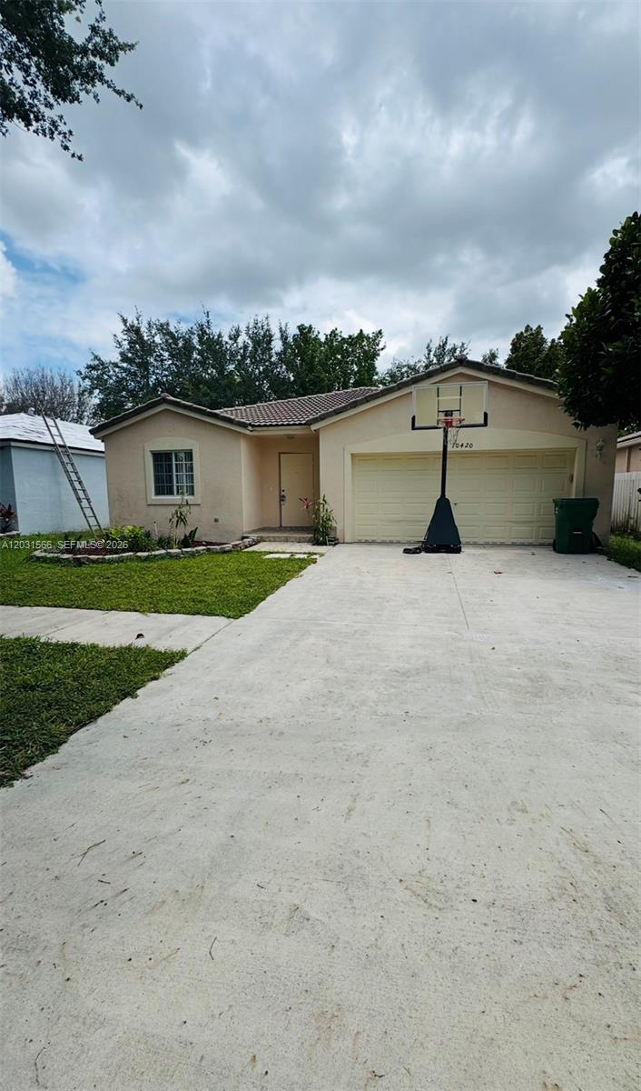 CENTEX-REPLAT OF A PORTIO - Residential Lease