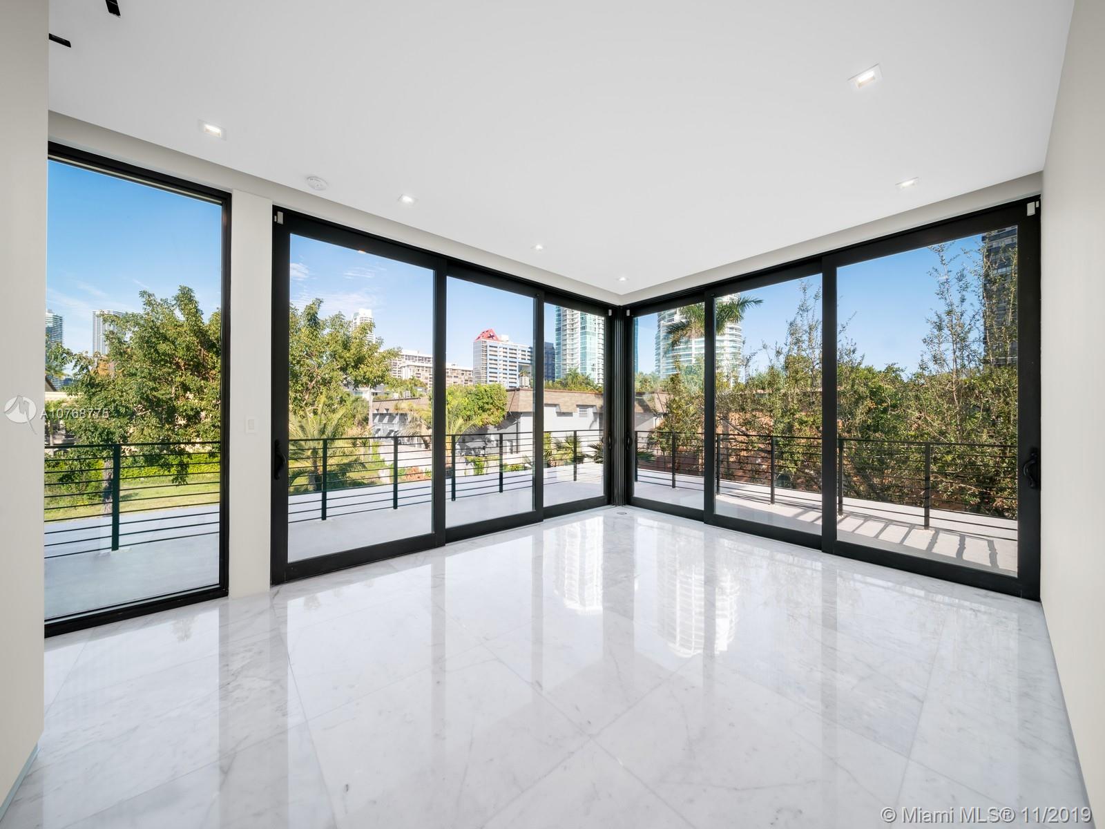 BRICKELLS FLAGLER - Residential