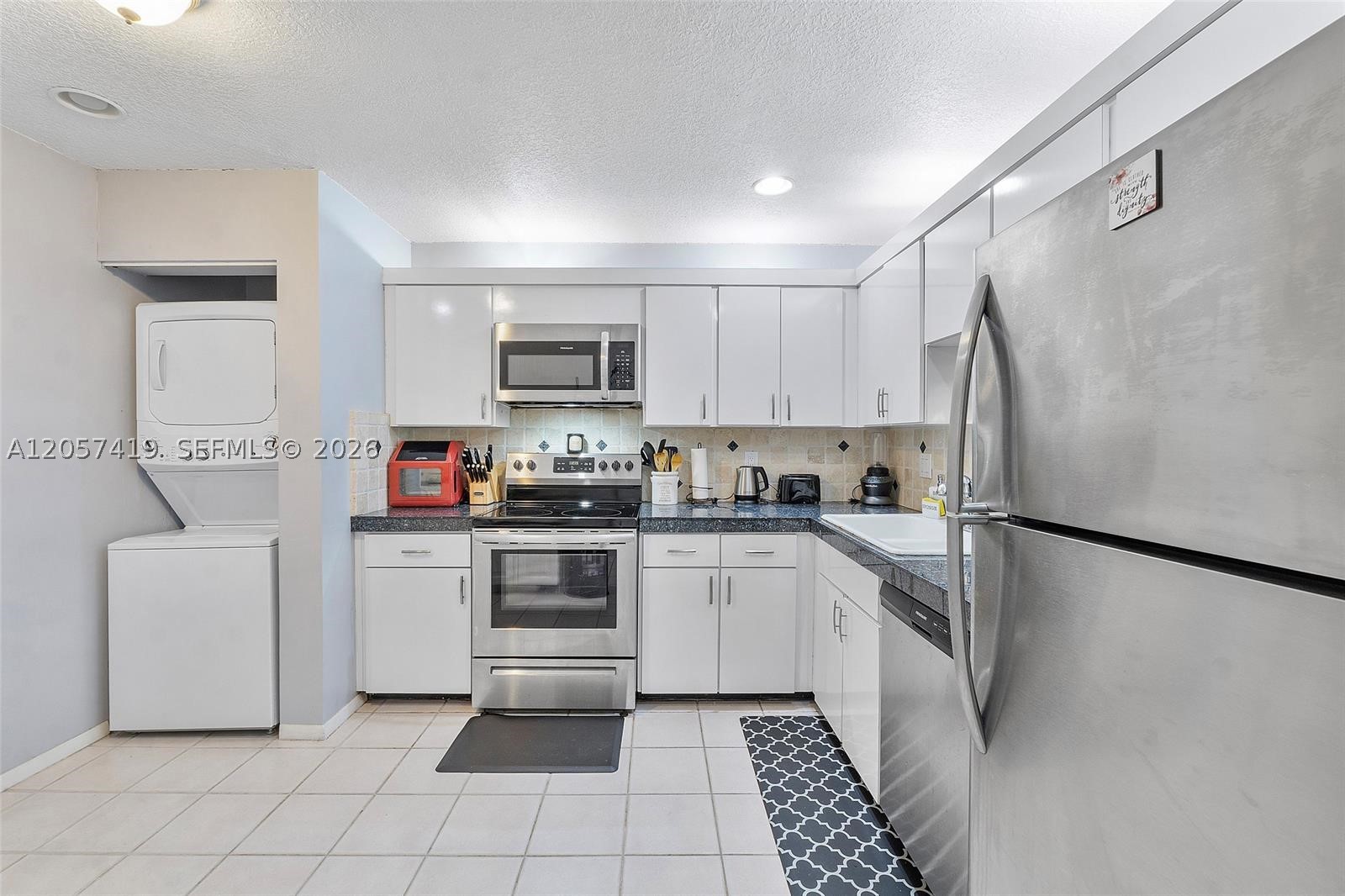 POND APPLE PLACE I CONDO - Residential