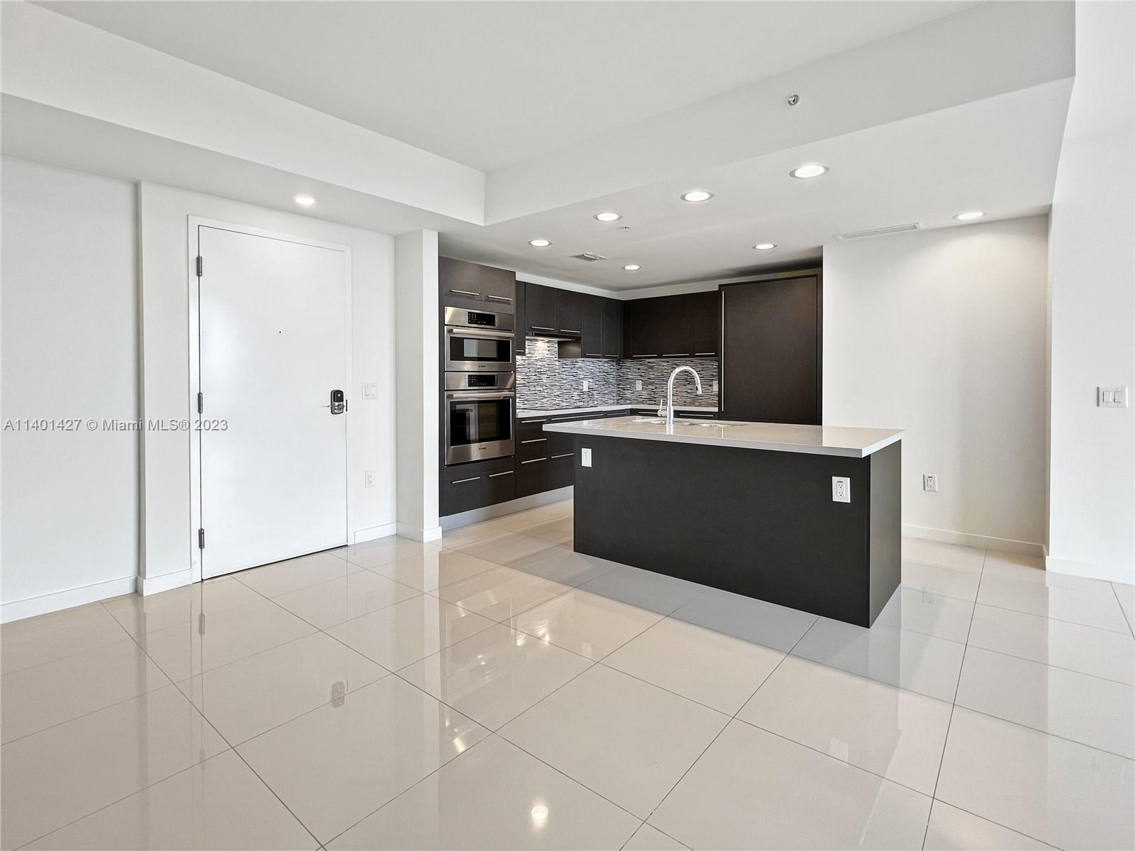 MIDTOWN DORAL CONDO 4 - Residential Lease