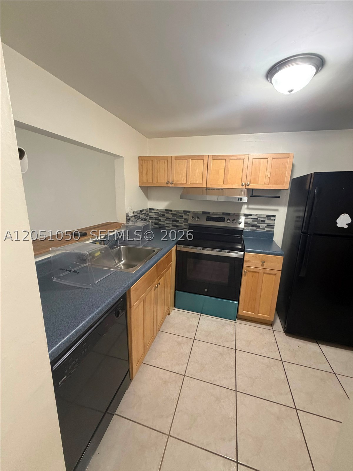 PINE GROVE CONDO - Residential Lease