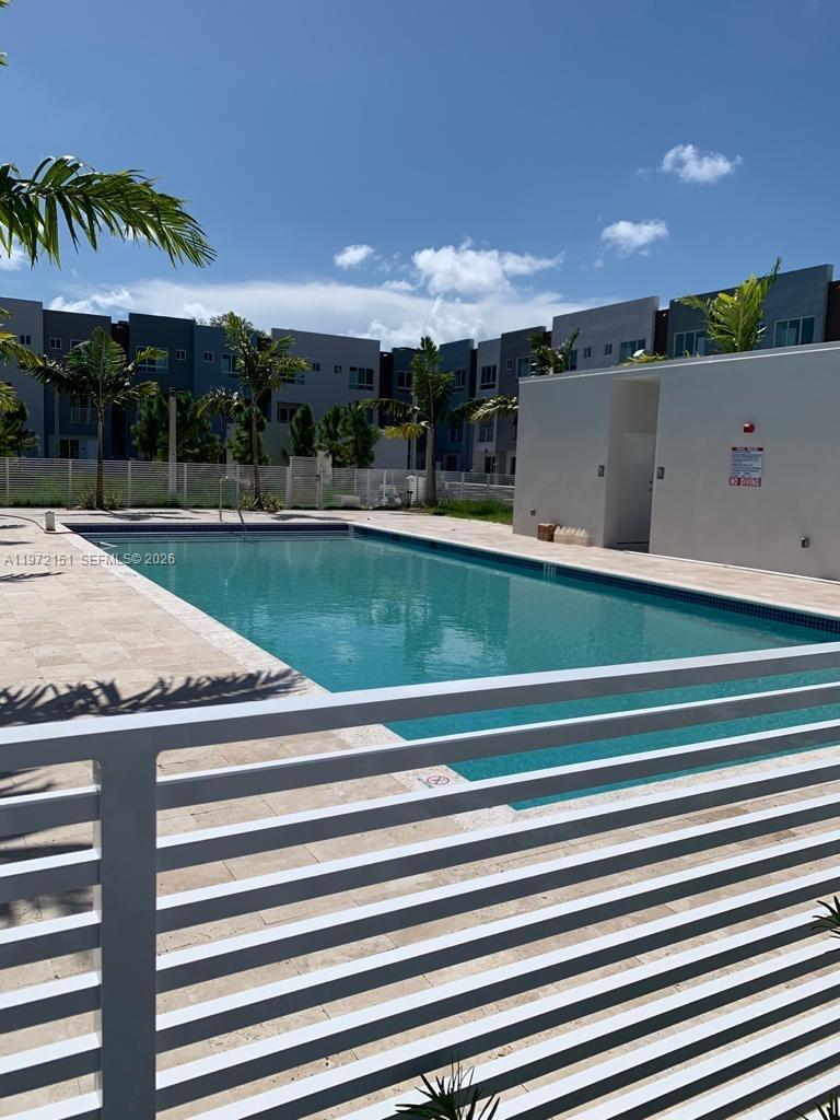 RIVERWOOD - Residential