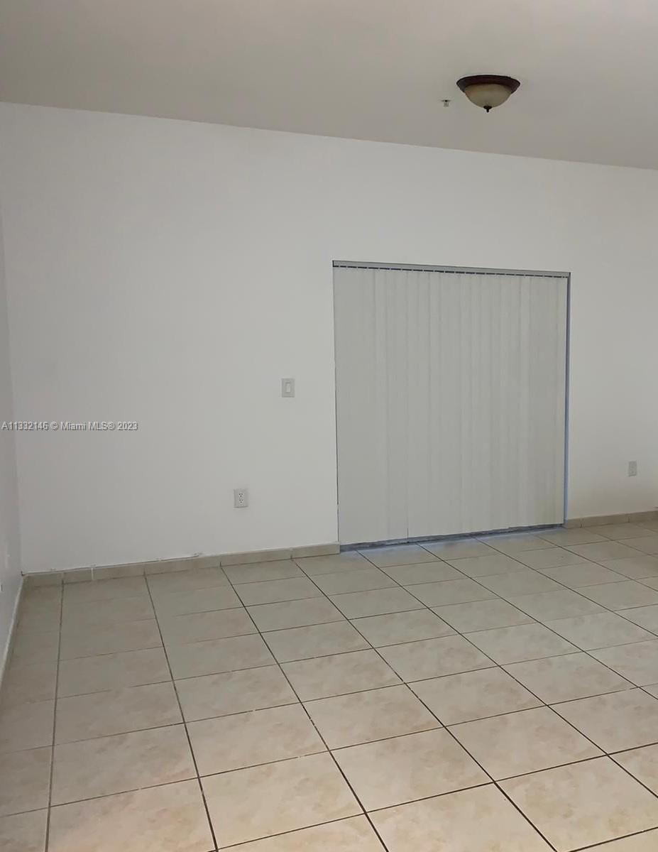 PALM GARDENS AT DORAL CON - Residential Lease