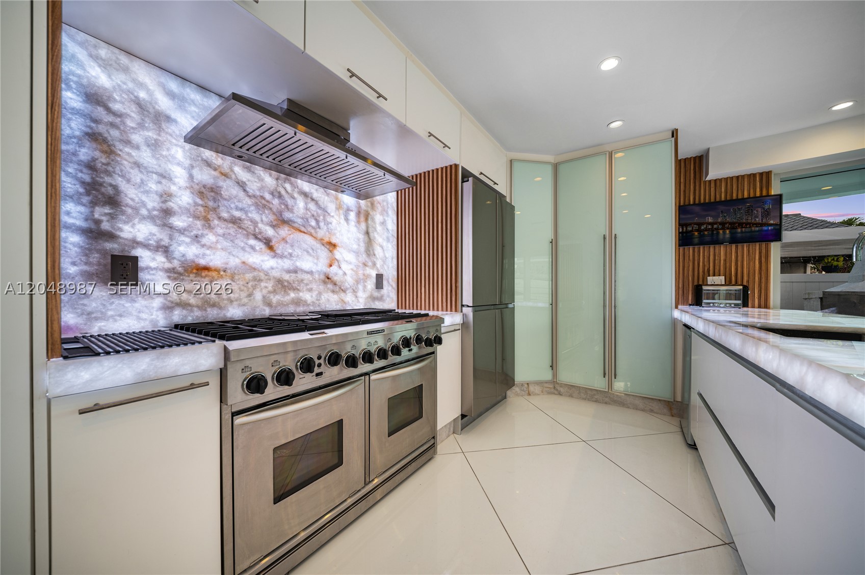 EASTERN SHORES 1ST ADDN - Residential Lease