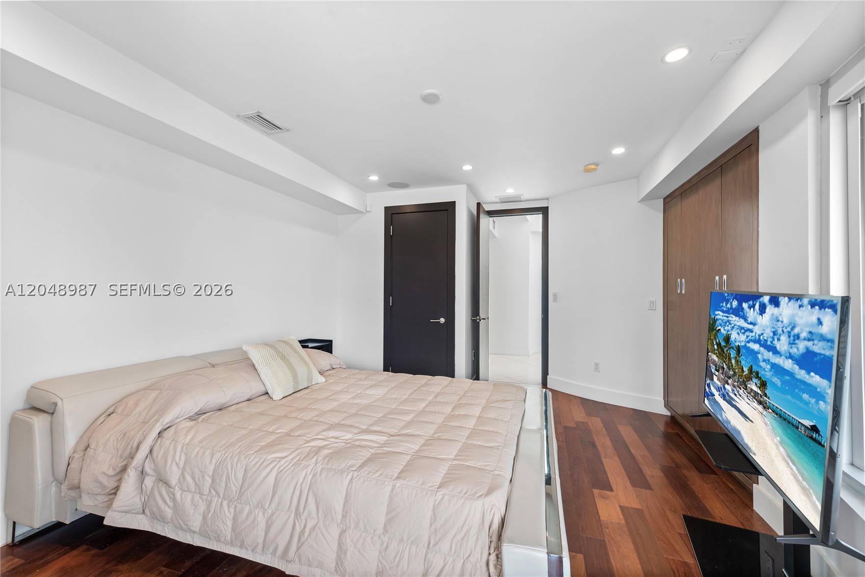 EASTERN SHORES 1ST ADDN - Residential Lease
