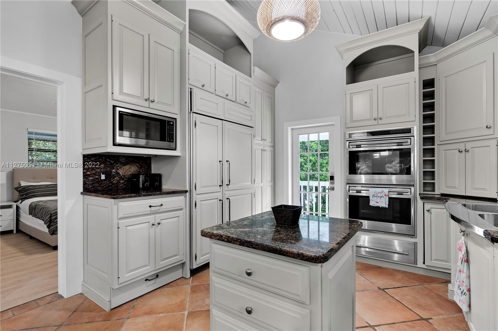 GROVE PARK - Residential Lease