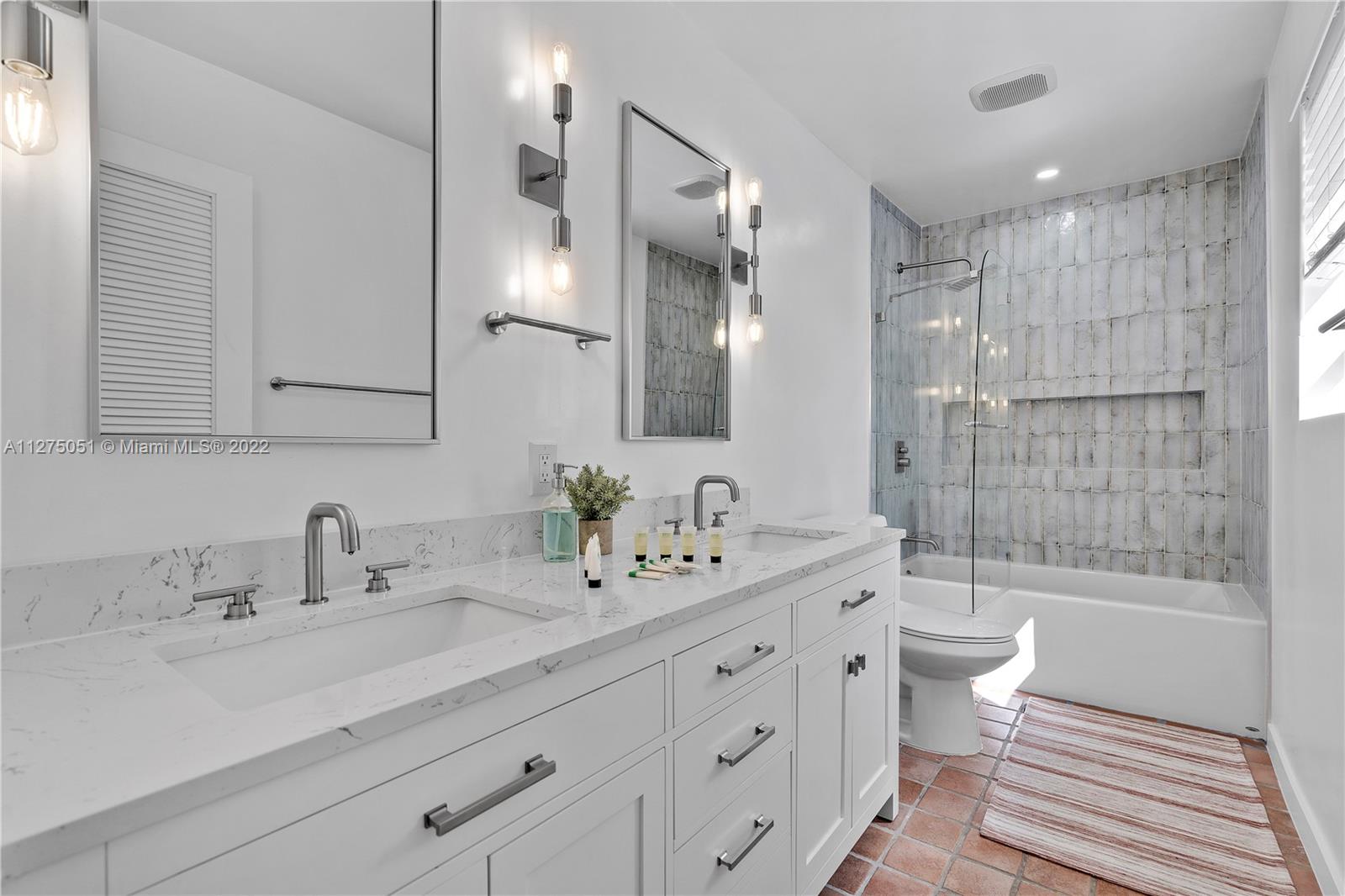 GROVE PARK - Residential Lease