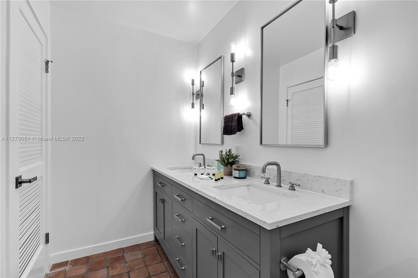 GROVE PARK - Residential Lease
