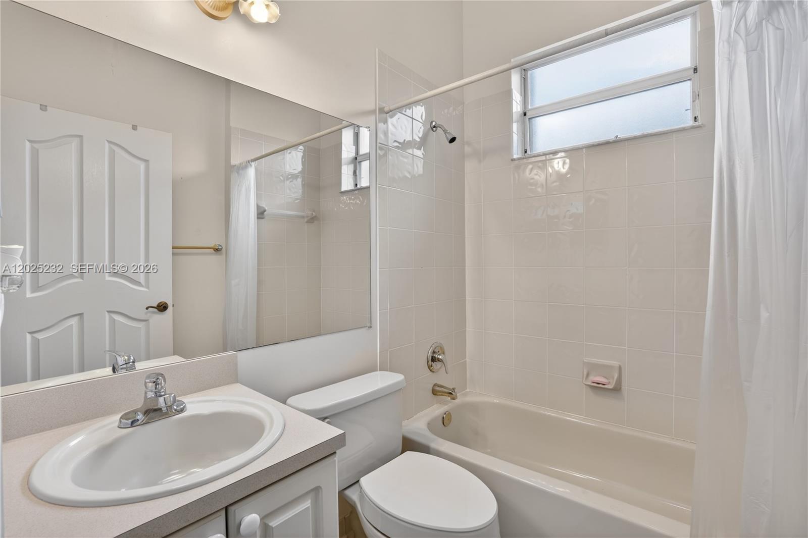 DUNWOODIE AT KEYS GATE - Residential Lease