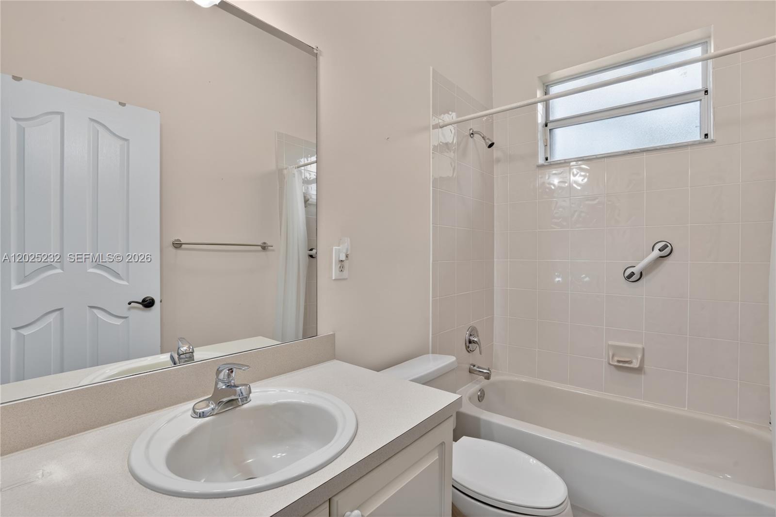 DUNWOODIE AT KEYS GATE - Residential Lease