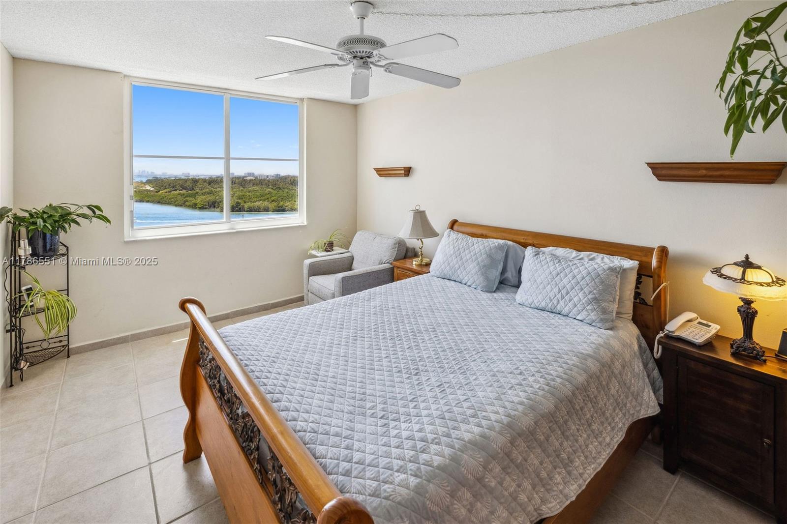 ARLEN HOUSE CONDO - Residential