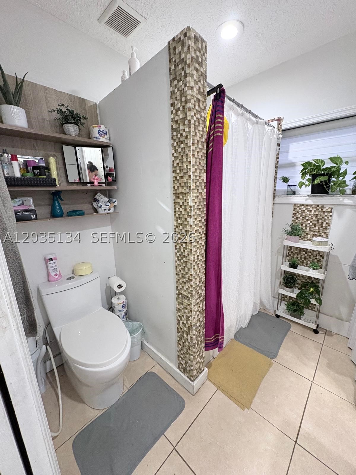 SOUTH CORAL HOMES SEC 2 - Residential