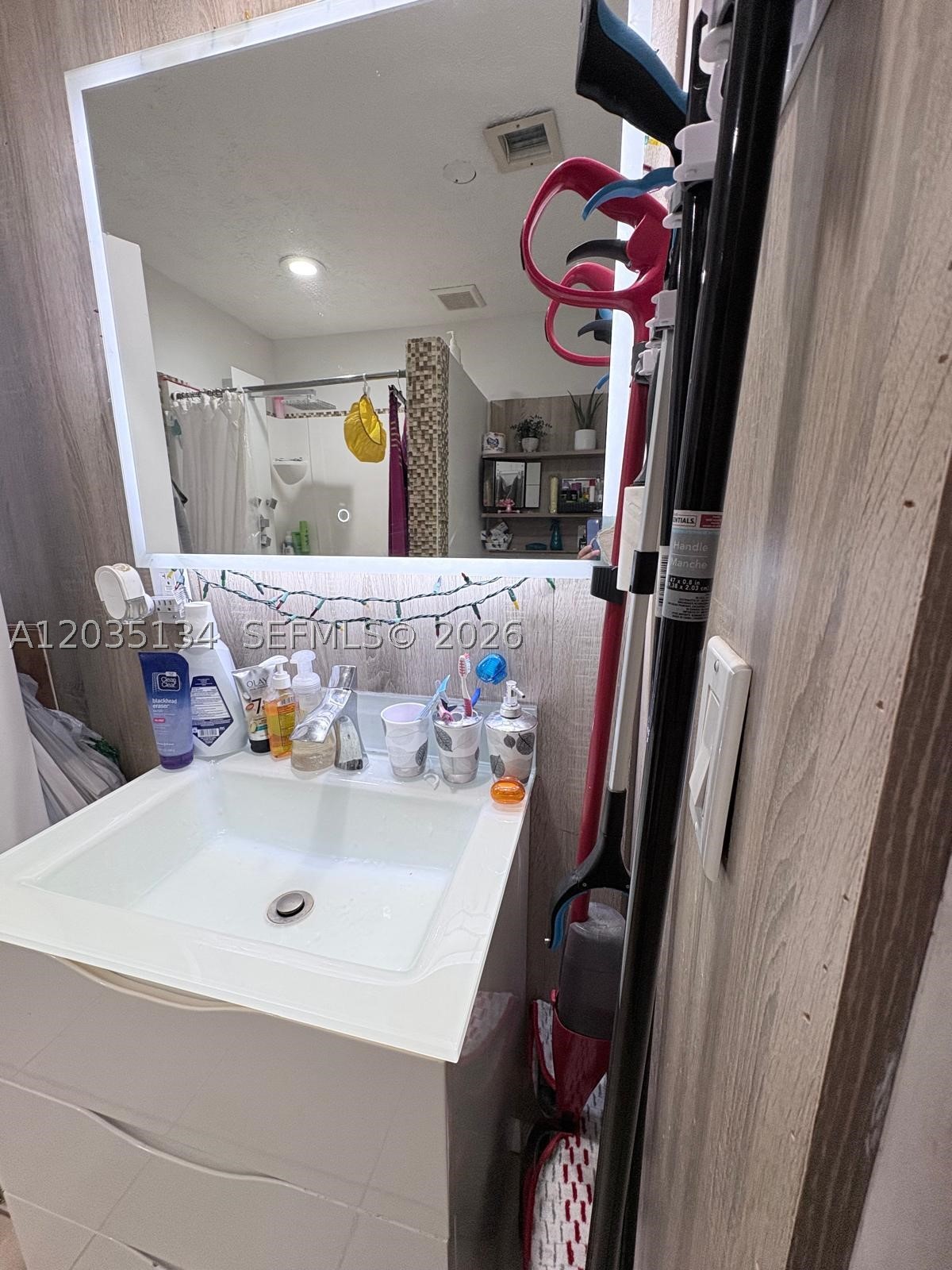 SOUTH CORAL HOMES SEC 2 - Residential