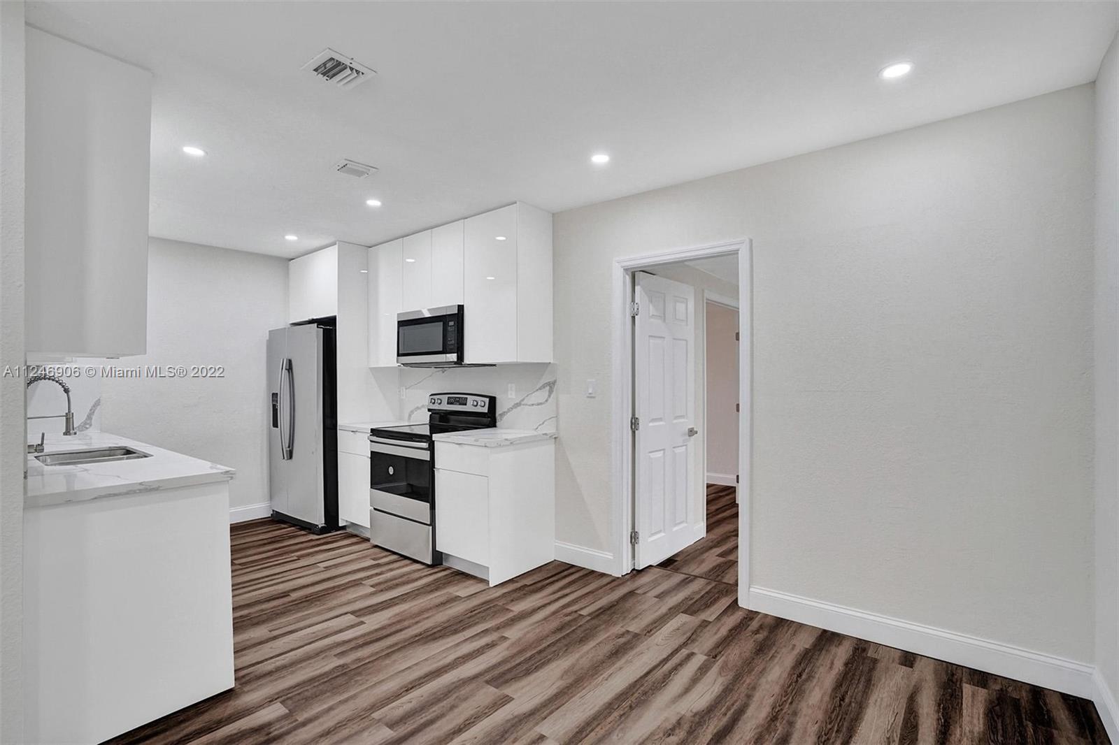 NORTH ANDREWS TERRACE FIR - Residential