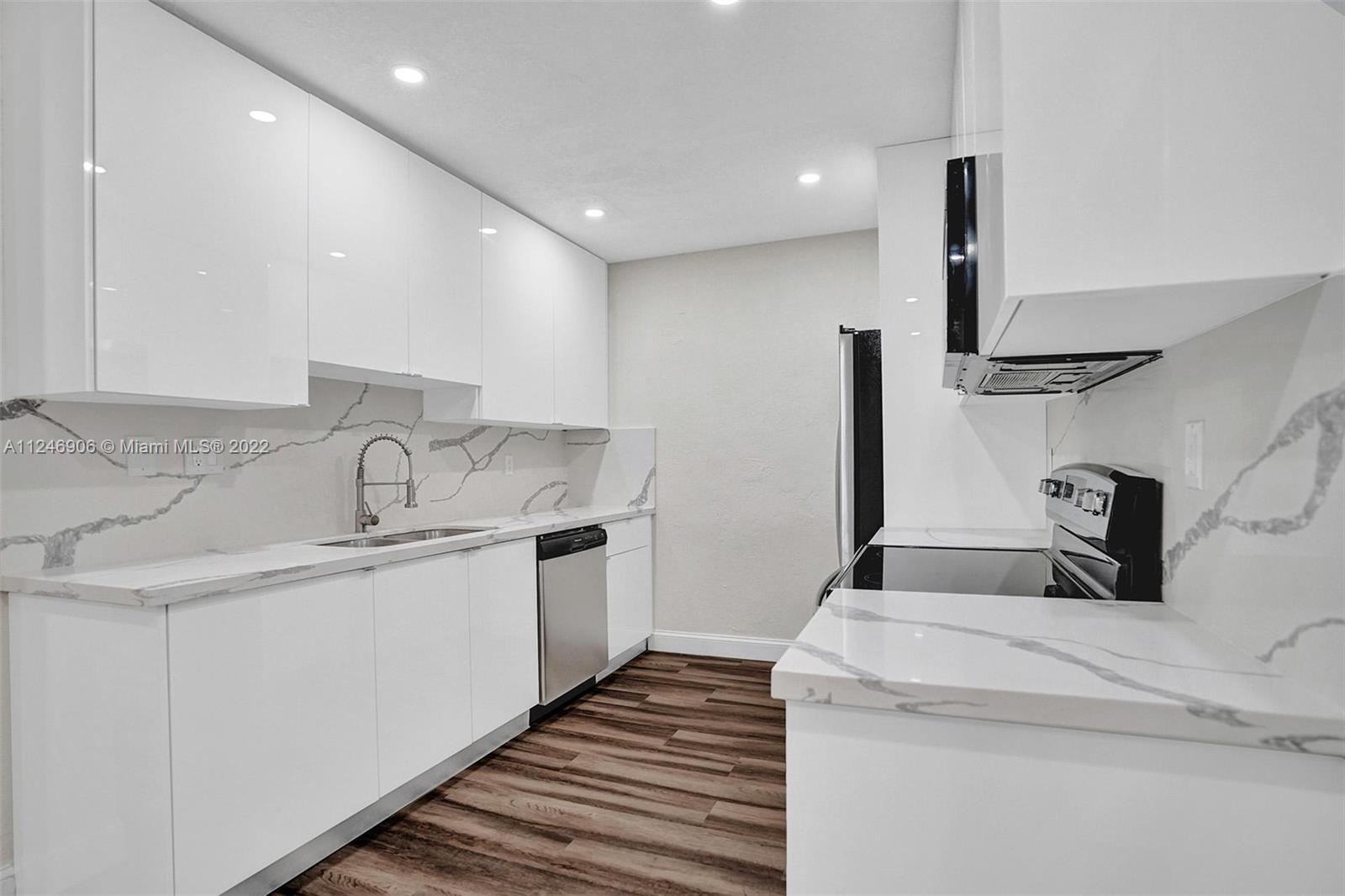 NORTH ANDREWS TERRACE FIR - Residential