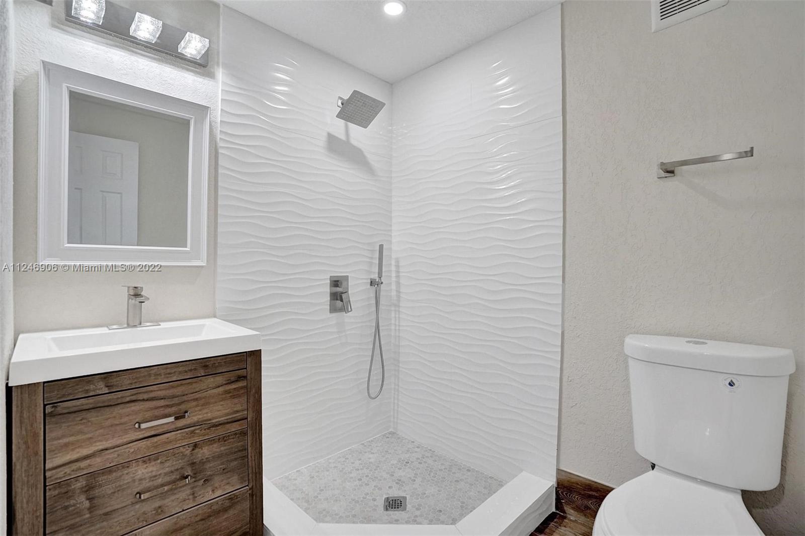 NORTH ANDREWS TERRACE FIR - Residential