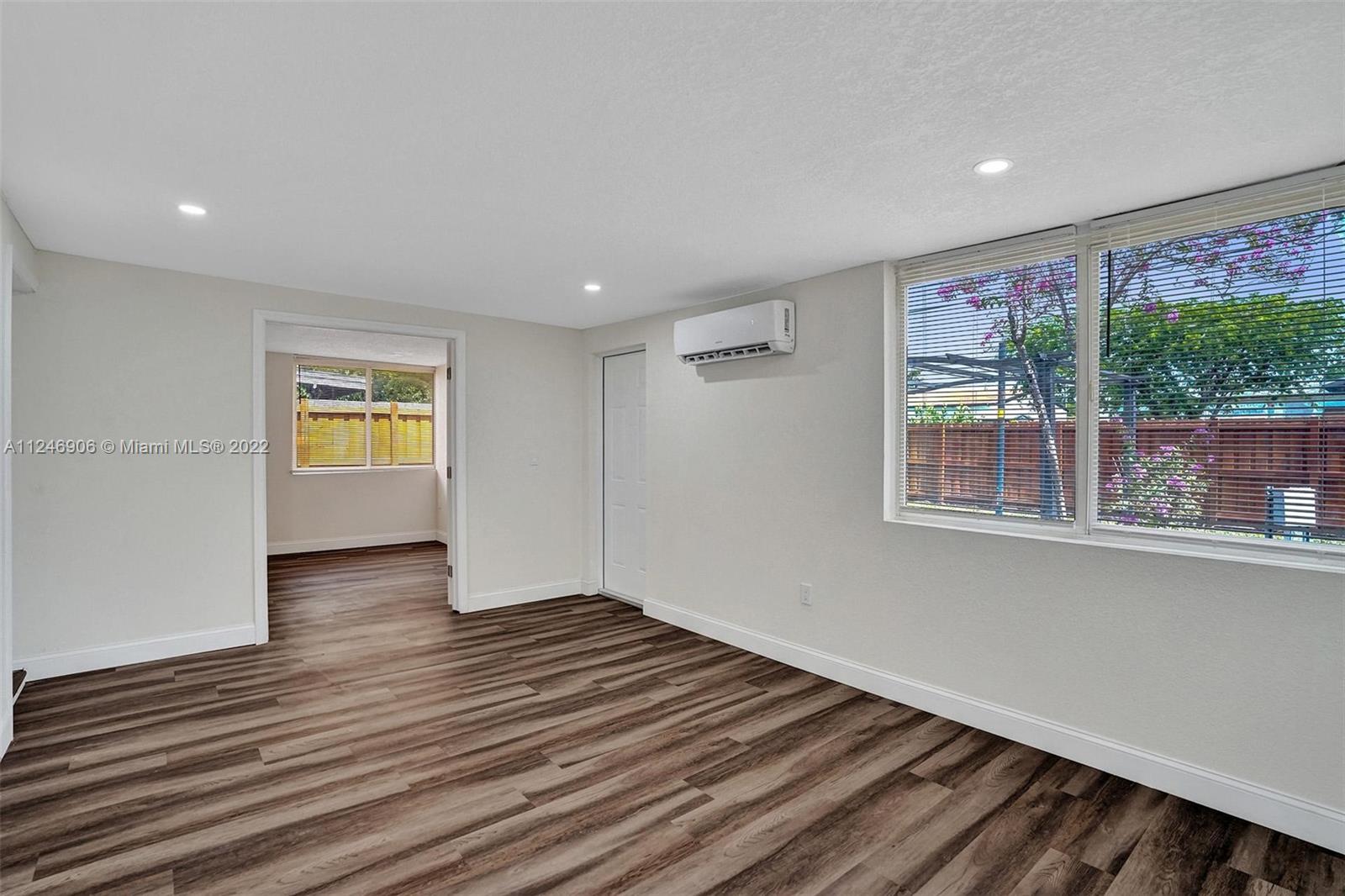 NORTH ANDREWS TERRACE FIR - Residential
