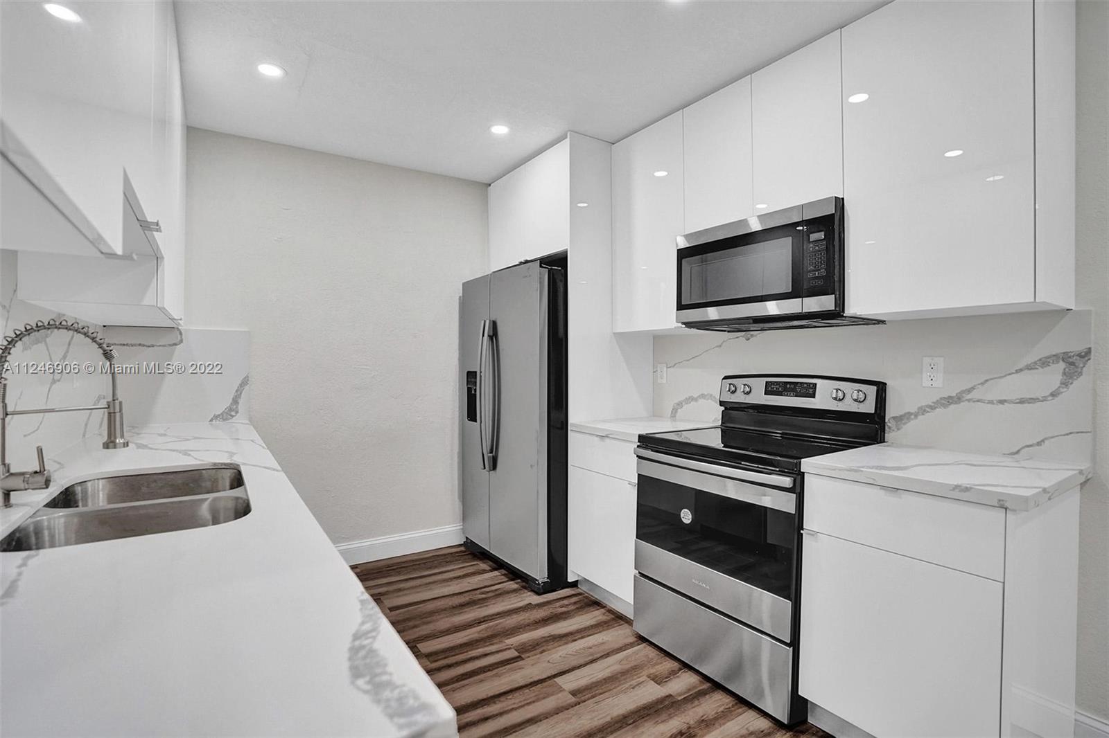NORTH ANDREWS TERRACE FIR - Residential