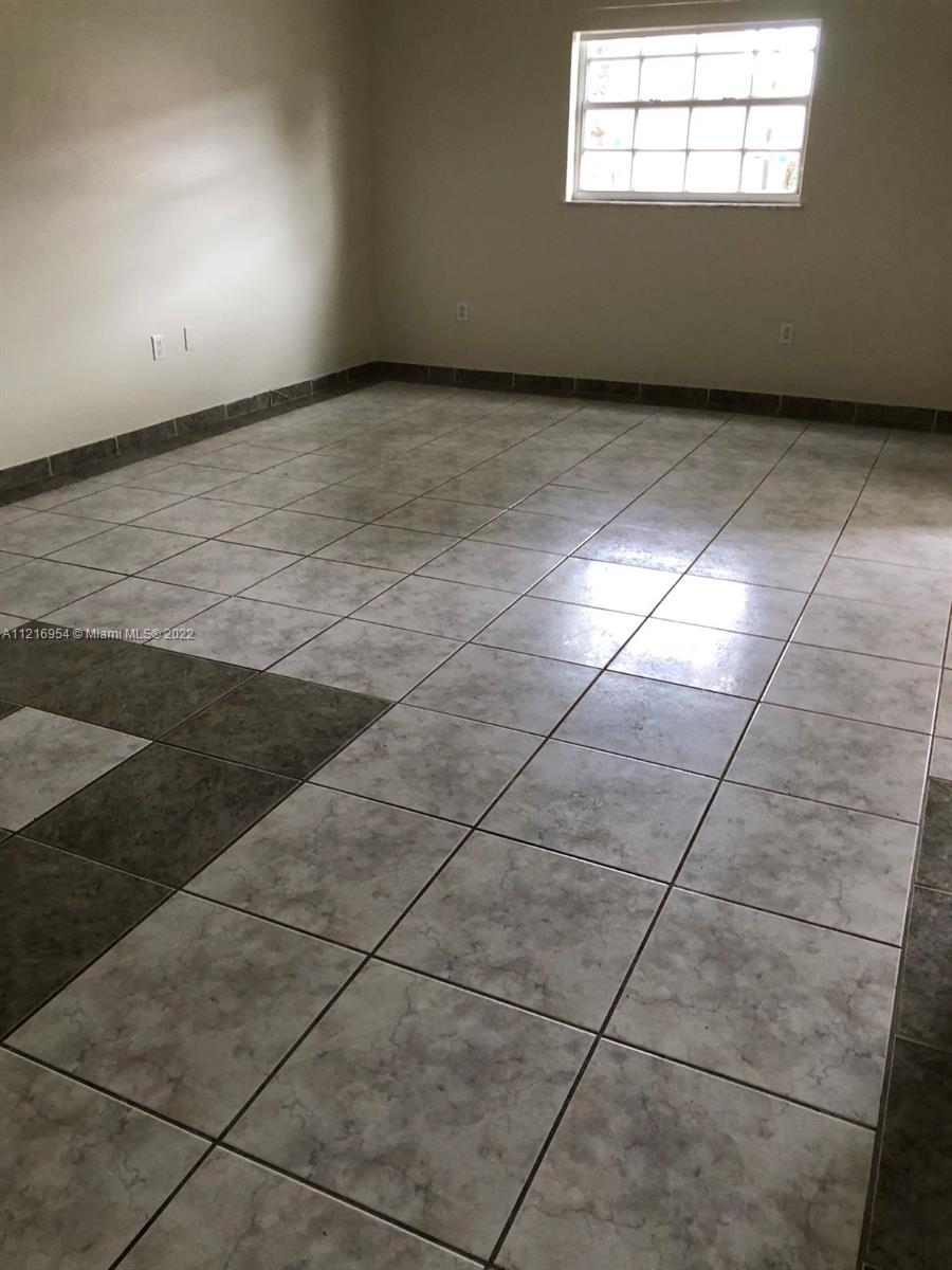 LAMBIANCE TOWNHOMES KENDA - Residential Lease