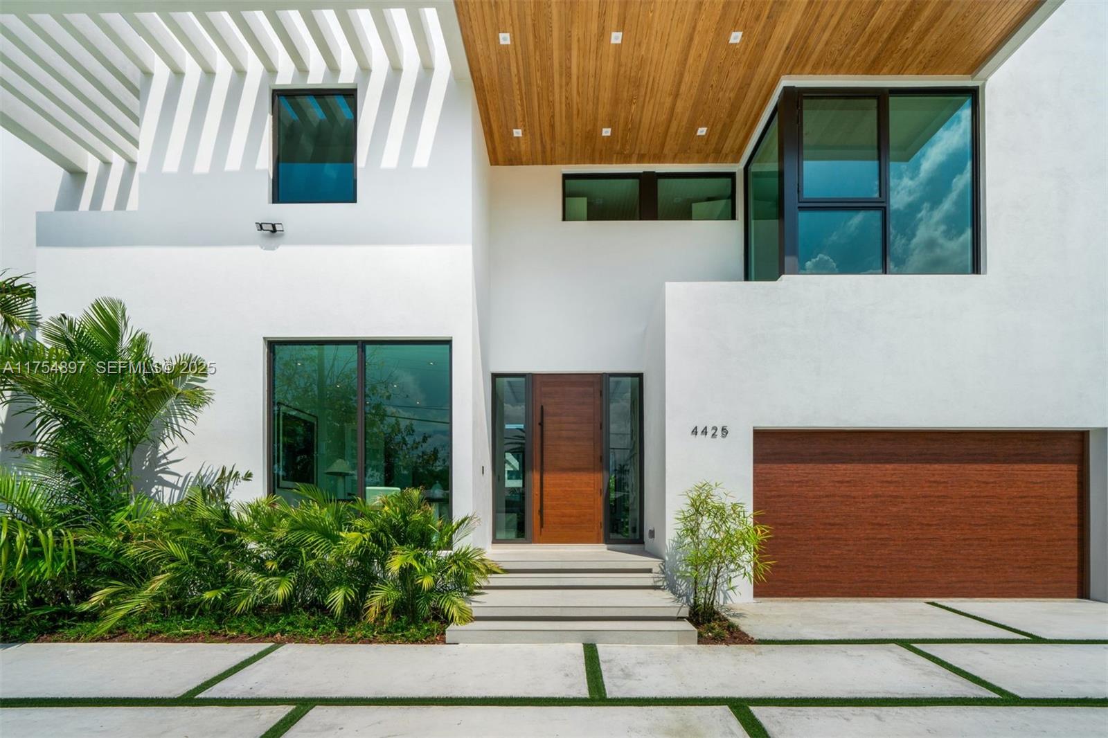 NAUTILUS EXTENSION 5TH - Residential