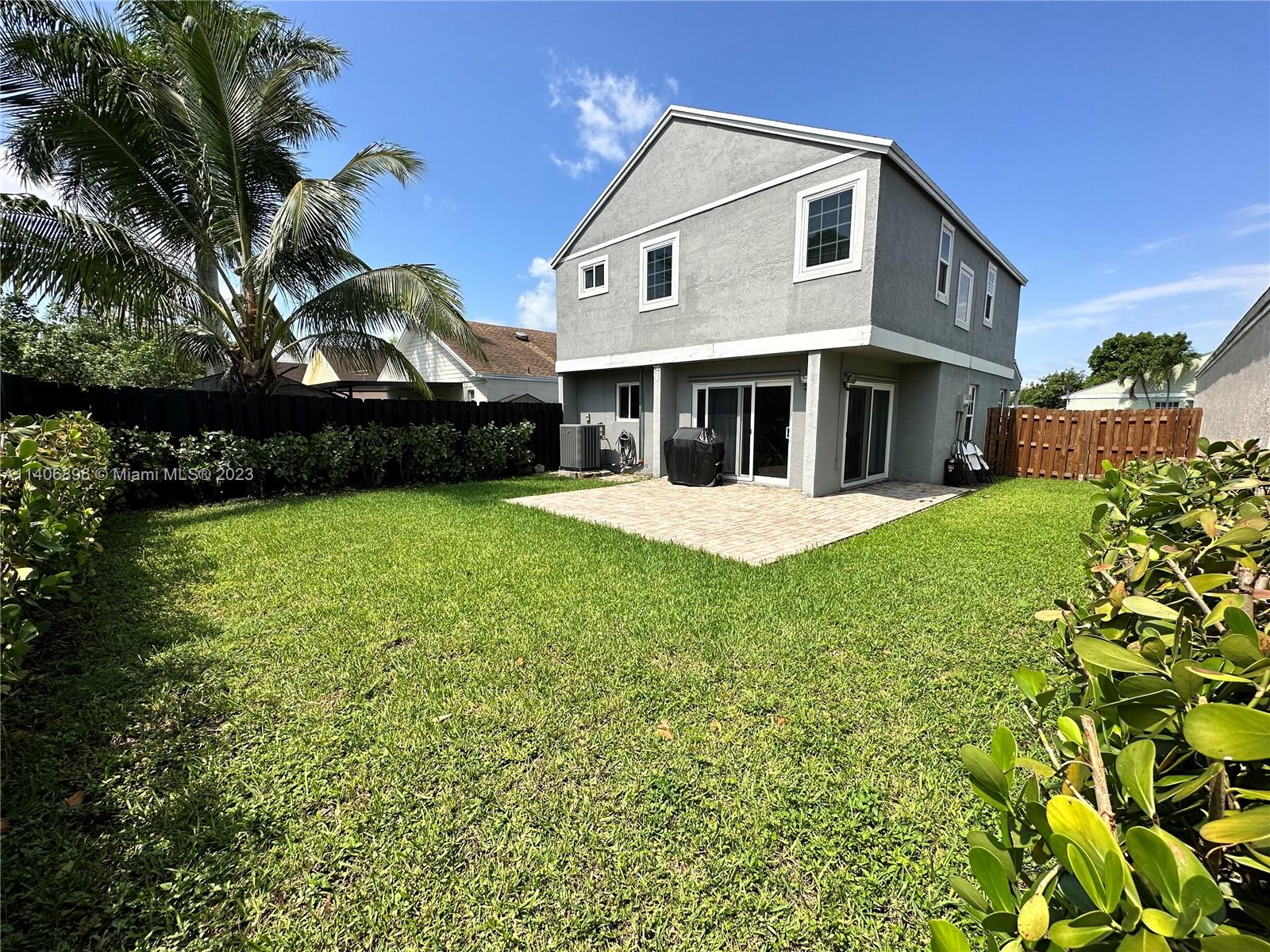 DEERWOOD PART IV - Residential Lease