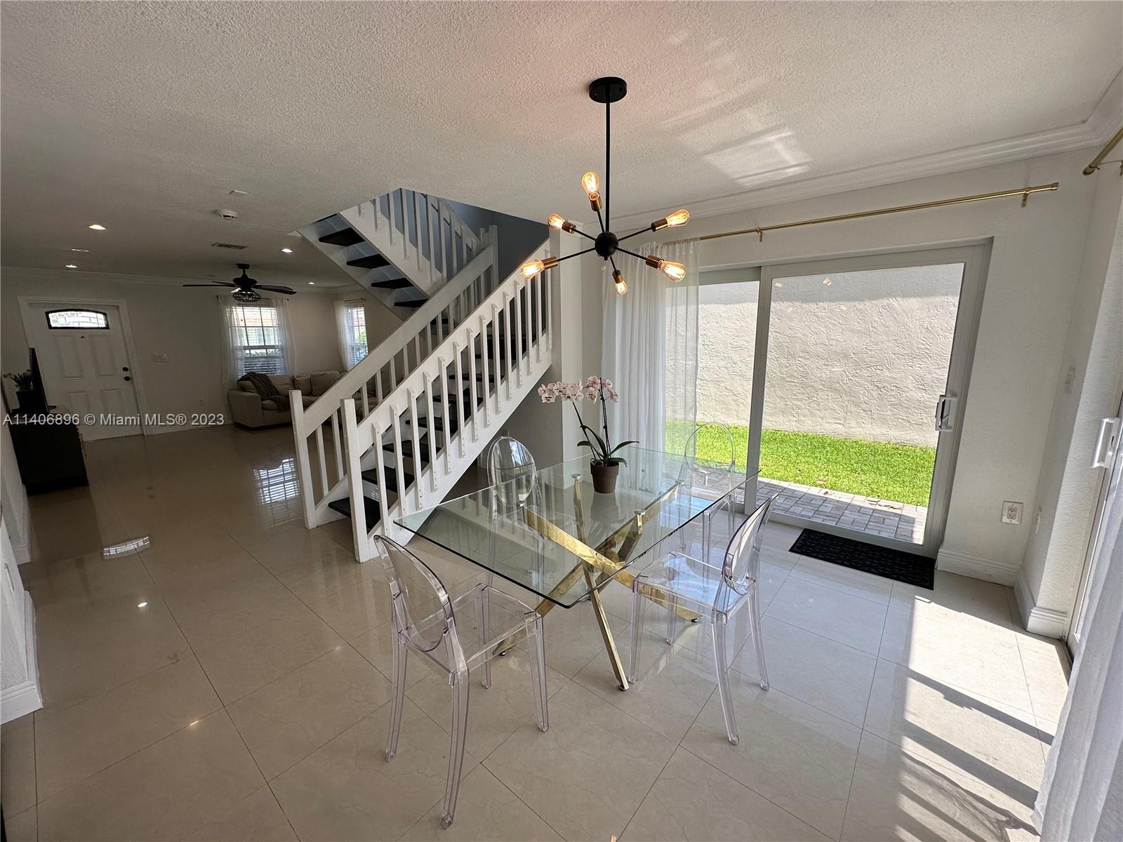 DEERWOOD PART IV - Residential Lease