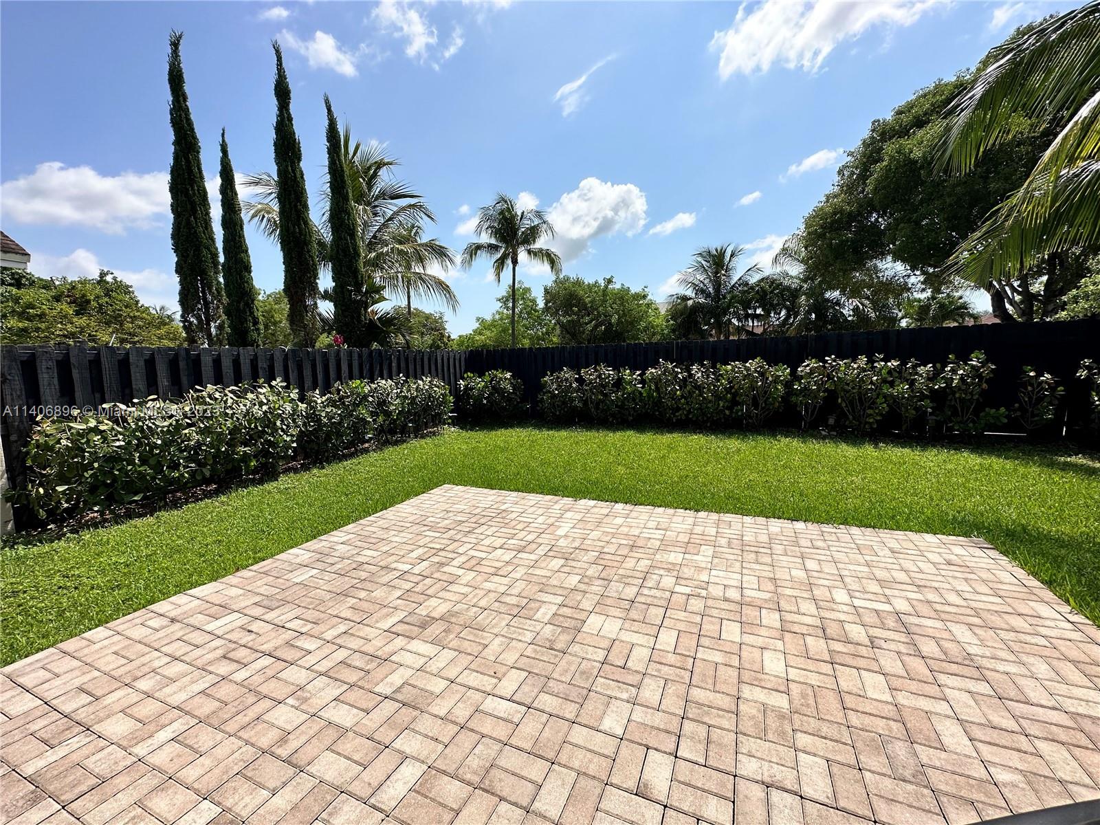 DEERWOOD PART IV - Residential Lease