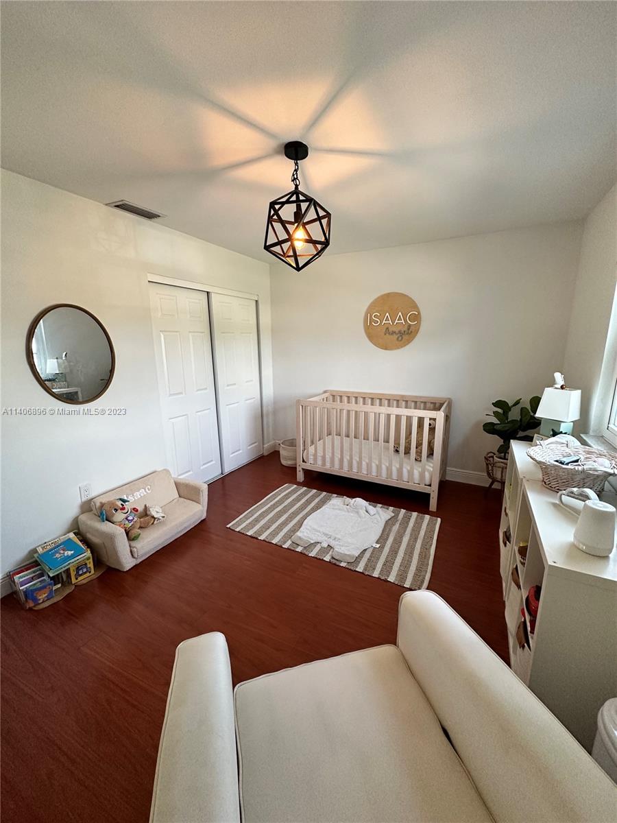 DEERWOOD PART IV - Residential Lease