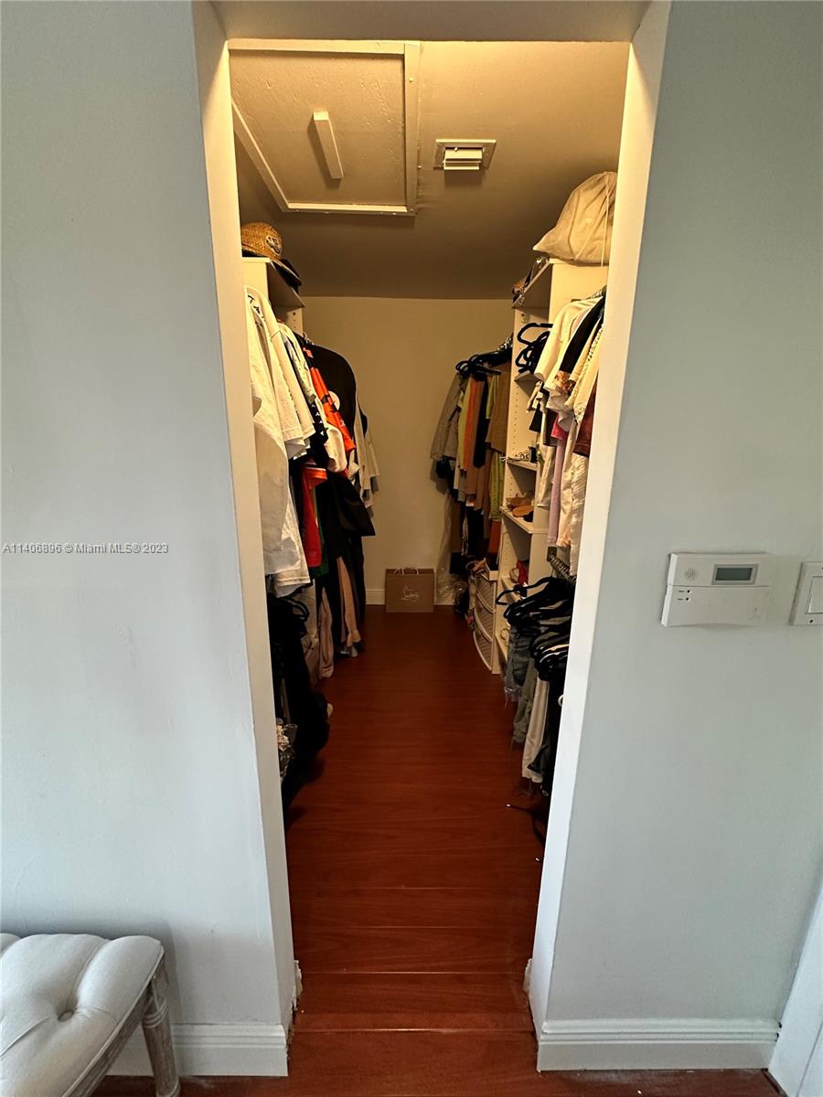 DEERWOOD PART IV - Residential Lease