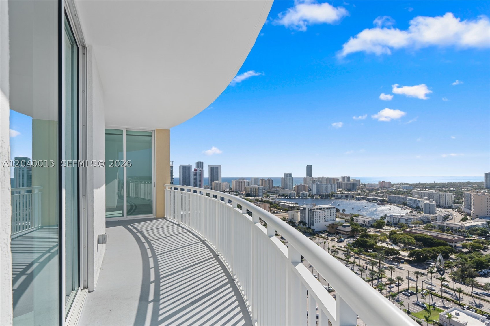 DUO CONDOMINIUM WEST - Residential