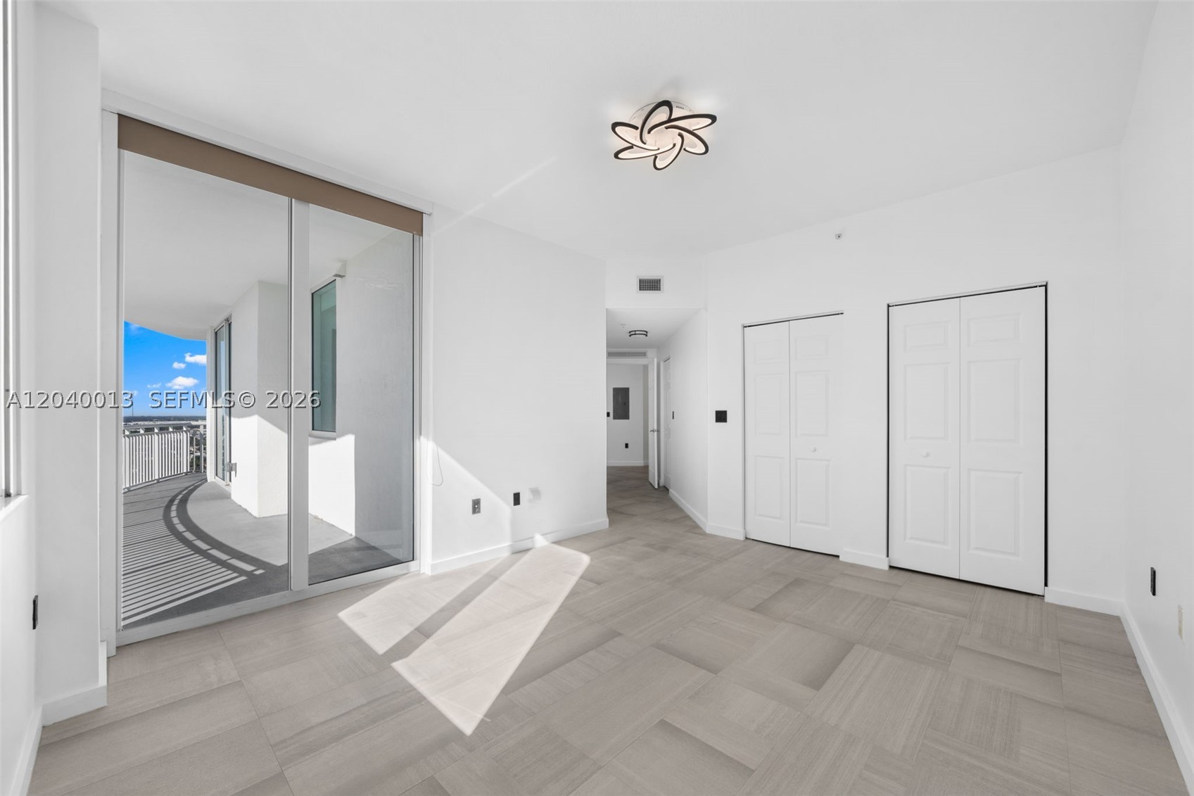 DUO CONDOMINIUM WEST - Residential