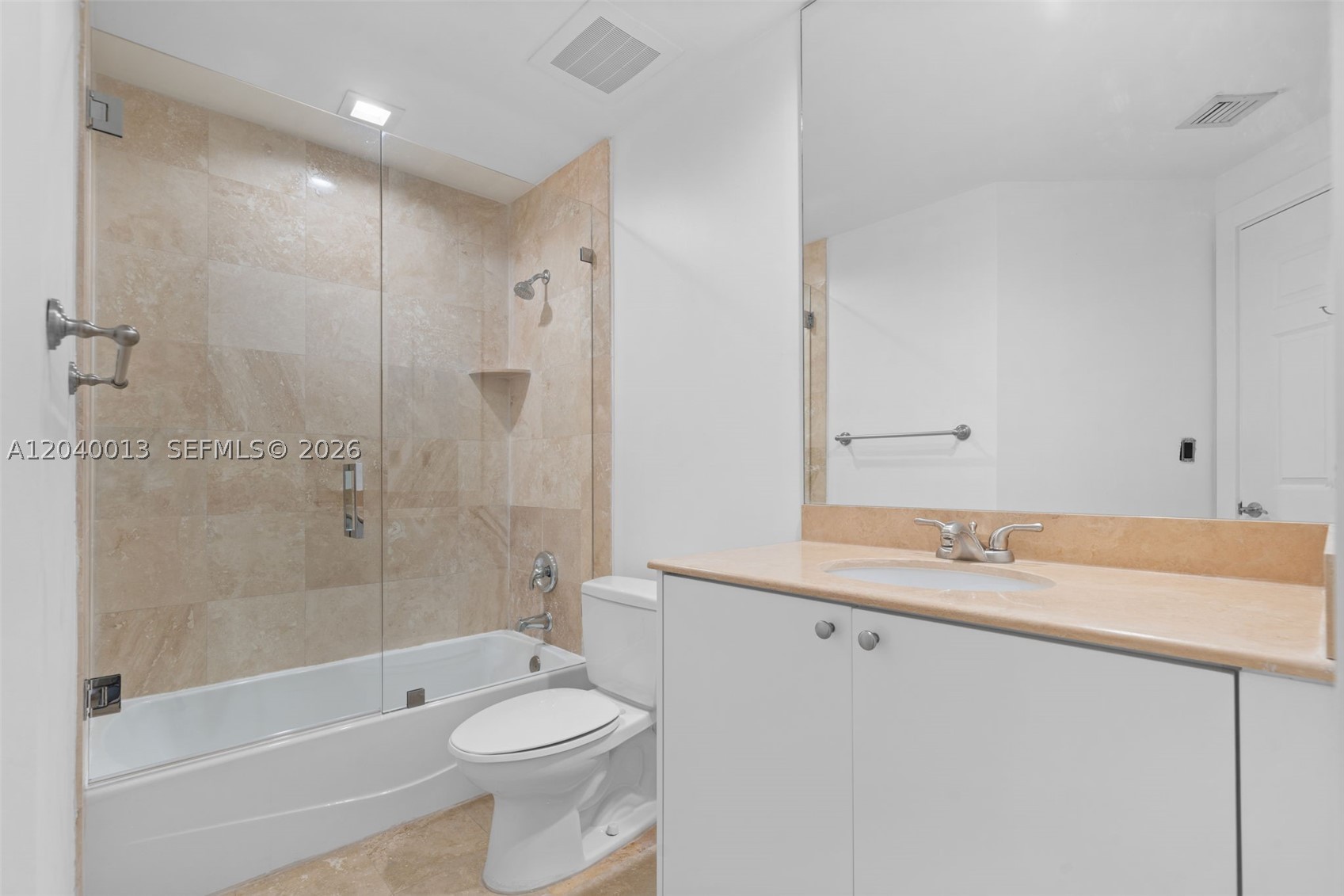 DUO CONDOMINIUM WEST - Residential